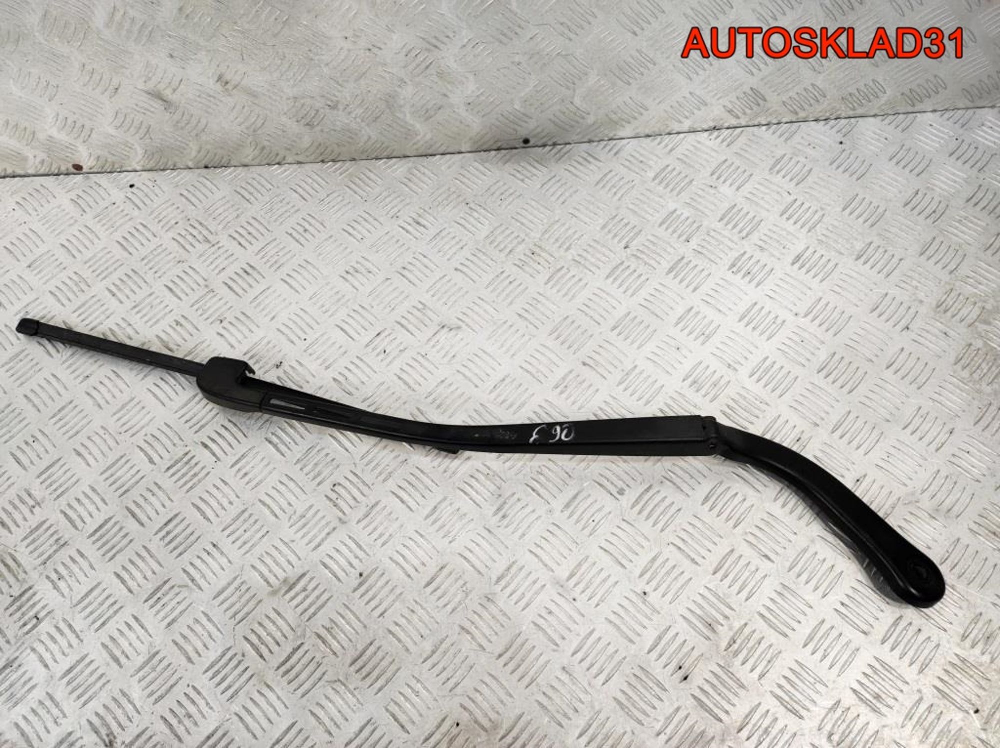 Поводок дворников правый BMW E90 61617171641, 900 рублей, Дубовое