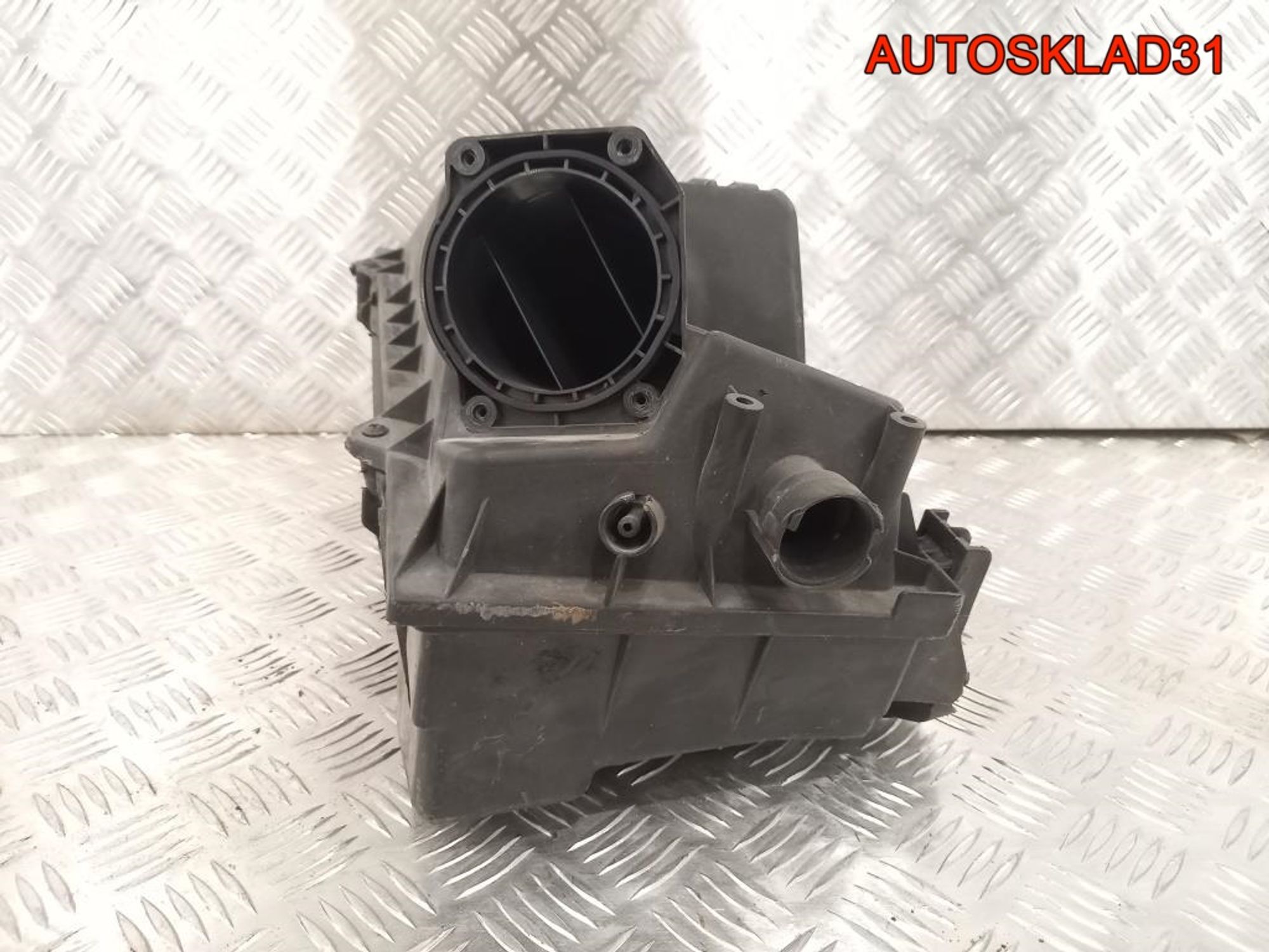 Корпус воздушного фильтра Audi A3 1J0129607S, 1800 рублей, Дубовое