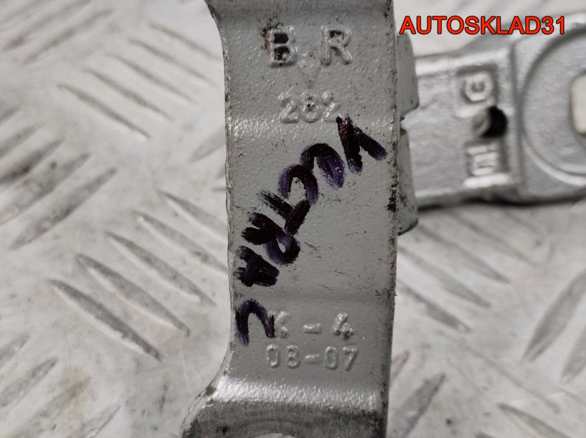 Петля двери задней правой нижняя Opel Vectra C, 500 рублей, Дубовое