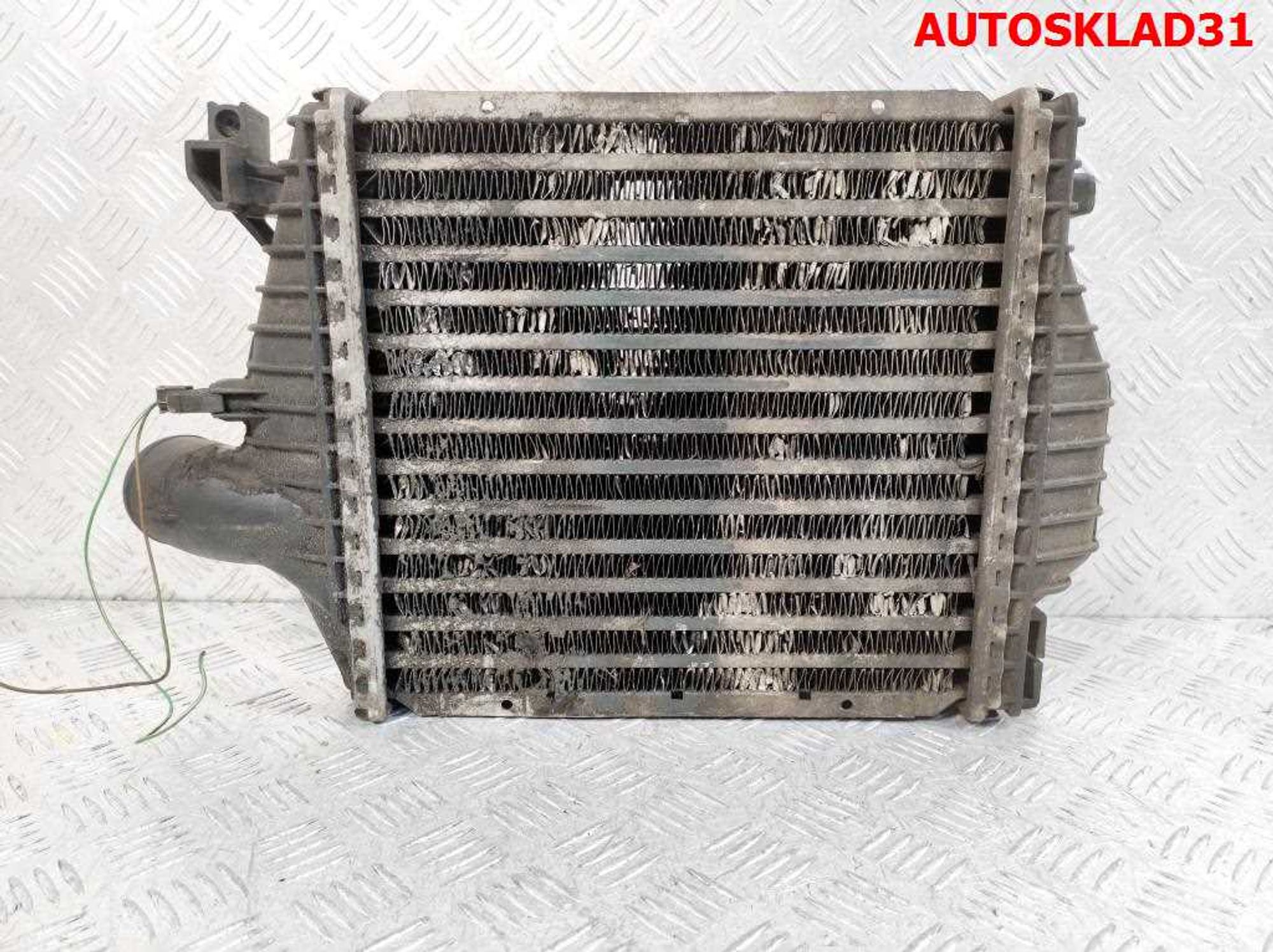 Интеркулер Mercedes Vito W638 2,2 Дизель 6385012901, 3000 рублей, Дубовое