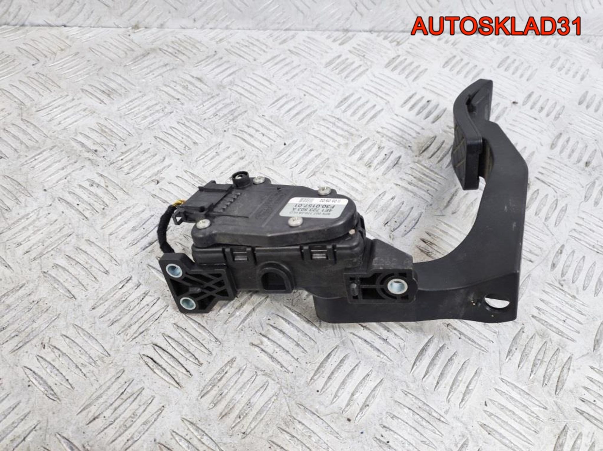 Педаль газа Audi A8 D3 4E1723503A Бензин, 2100 рублей, Дубовое