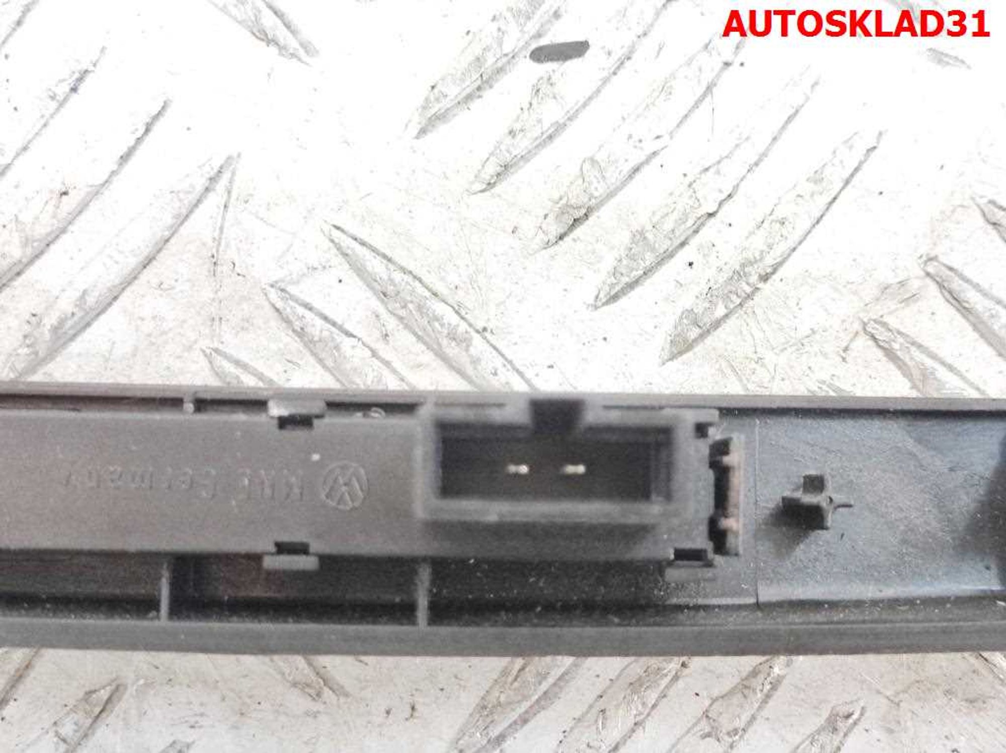 Рамка магнитолы VW Passat B6 3C0858069P, 600 рублей, Дубовое