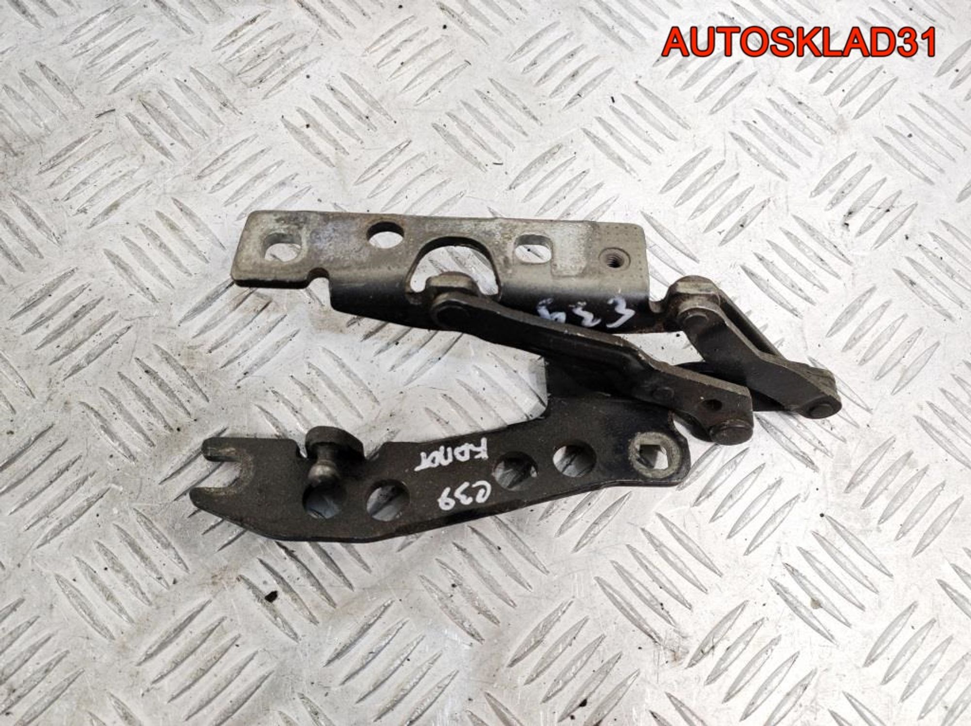 Петля капота левая BMW E39 41618203275, 1400 рублей, Дубовое