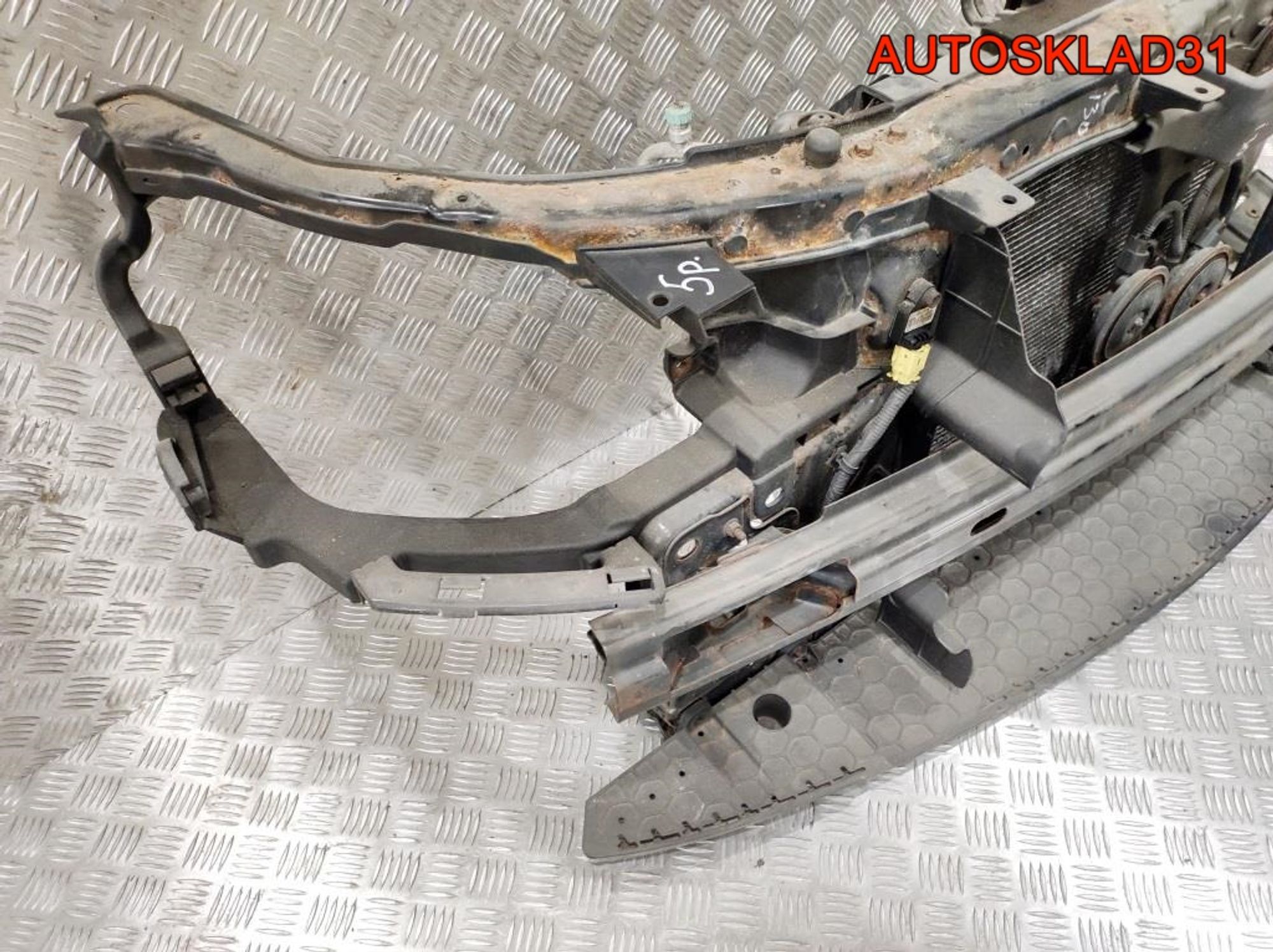 Панель передняя в сборе Hyundai i30 1,6 Дизель 641012L000 (Р), 23000 рублей, Дубовое