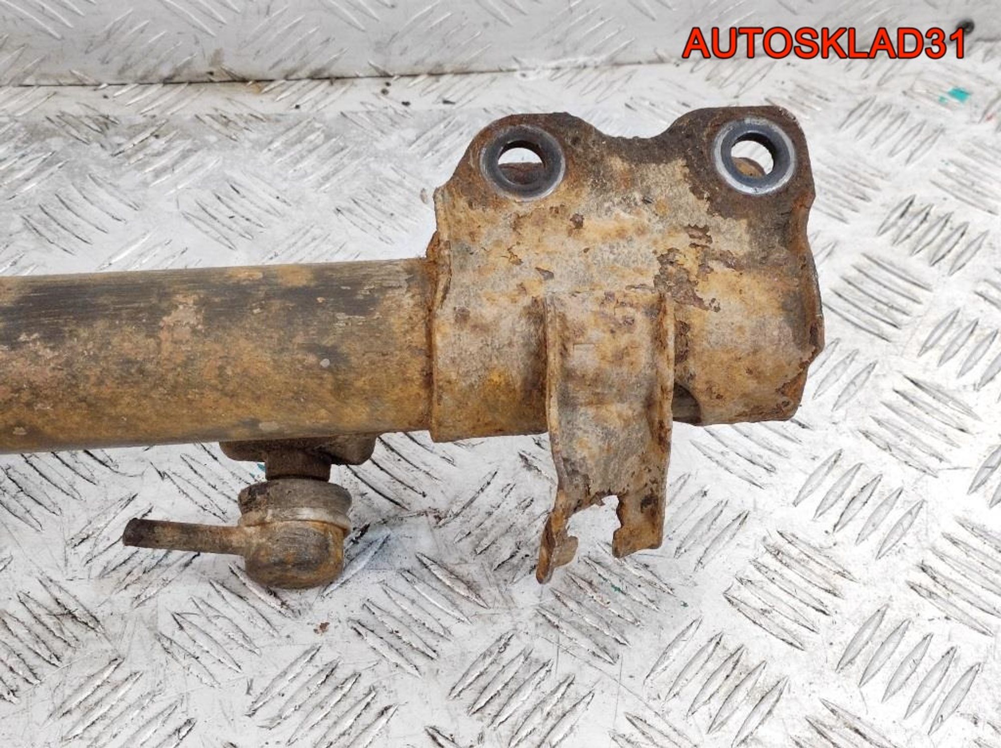 Стойка амортизатора задняя левая Nissan X-Trail T30, 2000 рублей, Дубовое