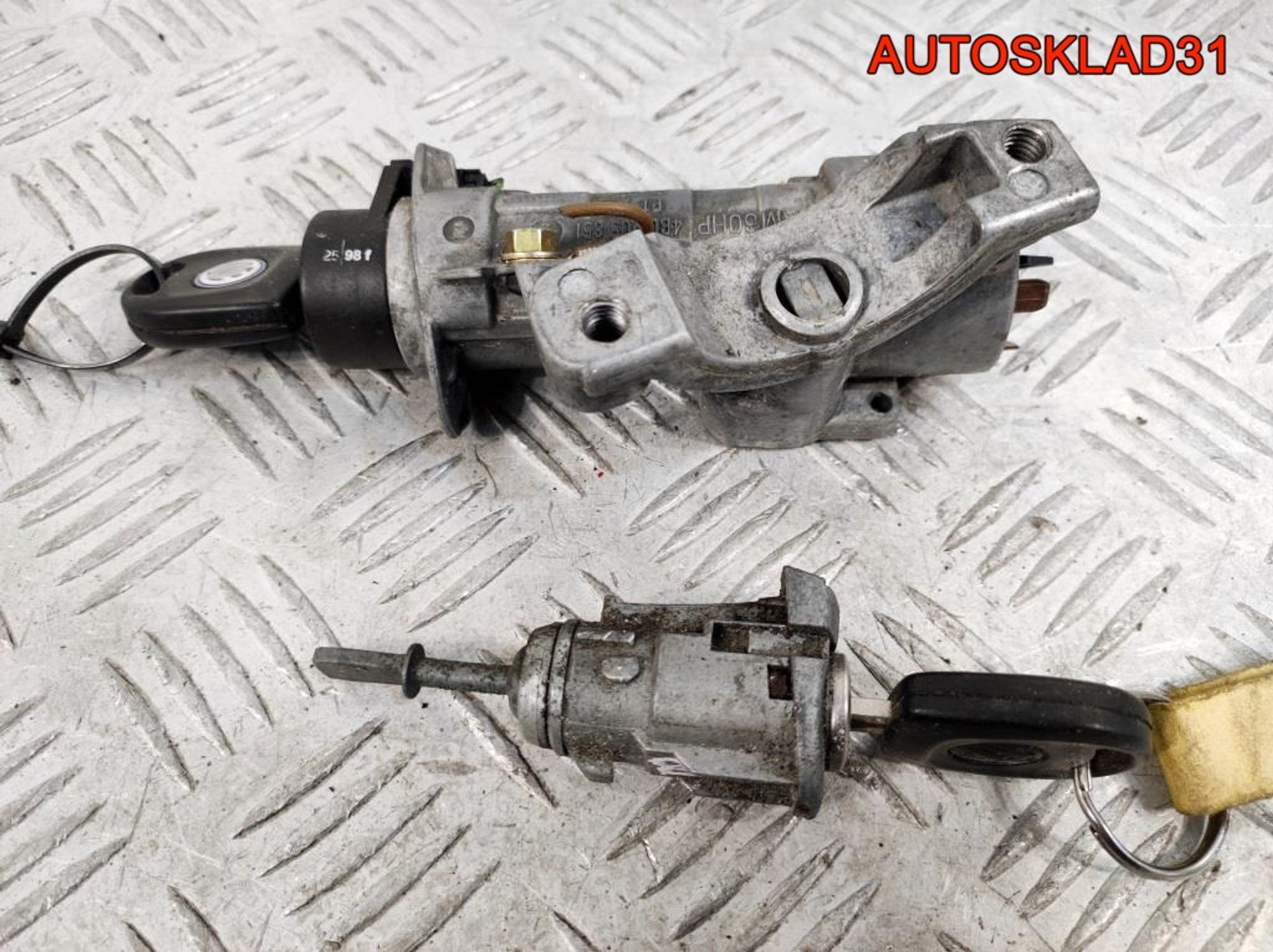 Комплект замок зажигания и личинки с ключом Skoda Fabia 4B0905851C, 3600 рублей, Дубовое