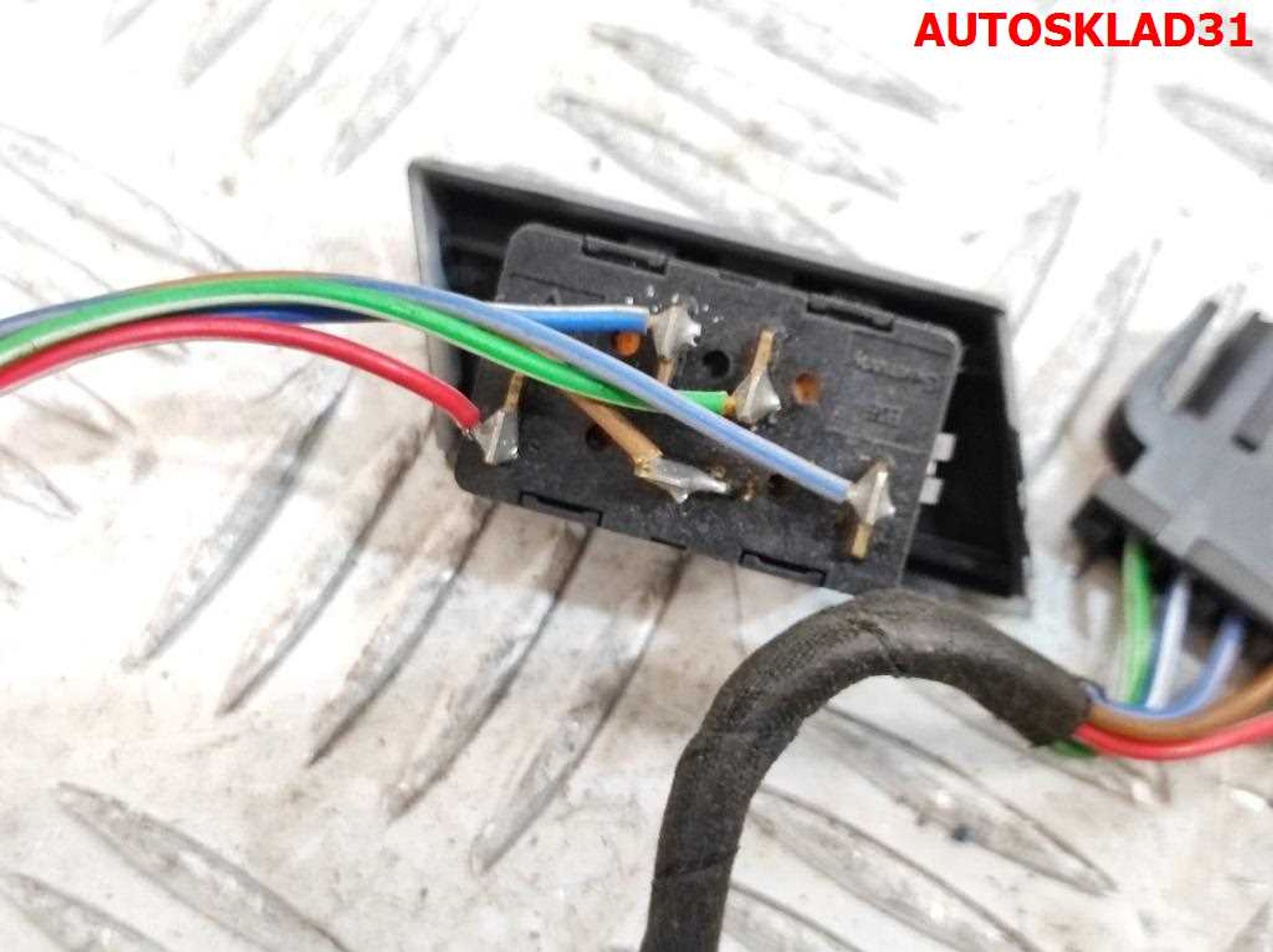 Кнопка центрального замка Audi A2 8Z1962107B98, 2000 рублей, Дубовое