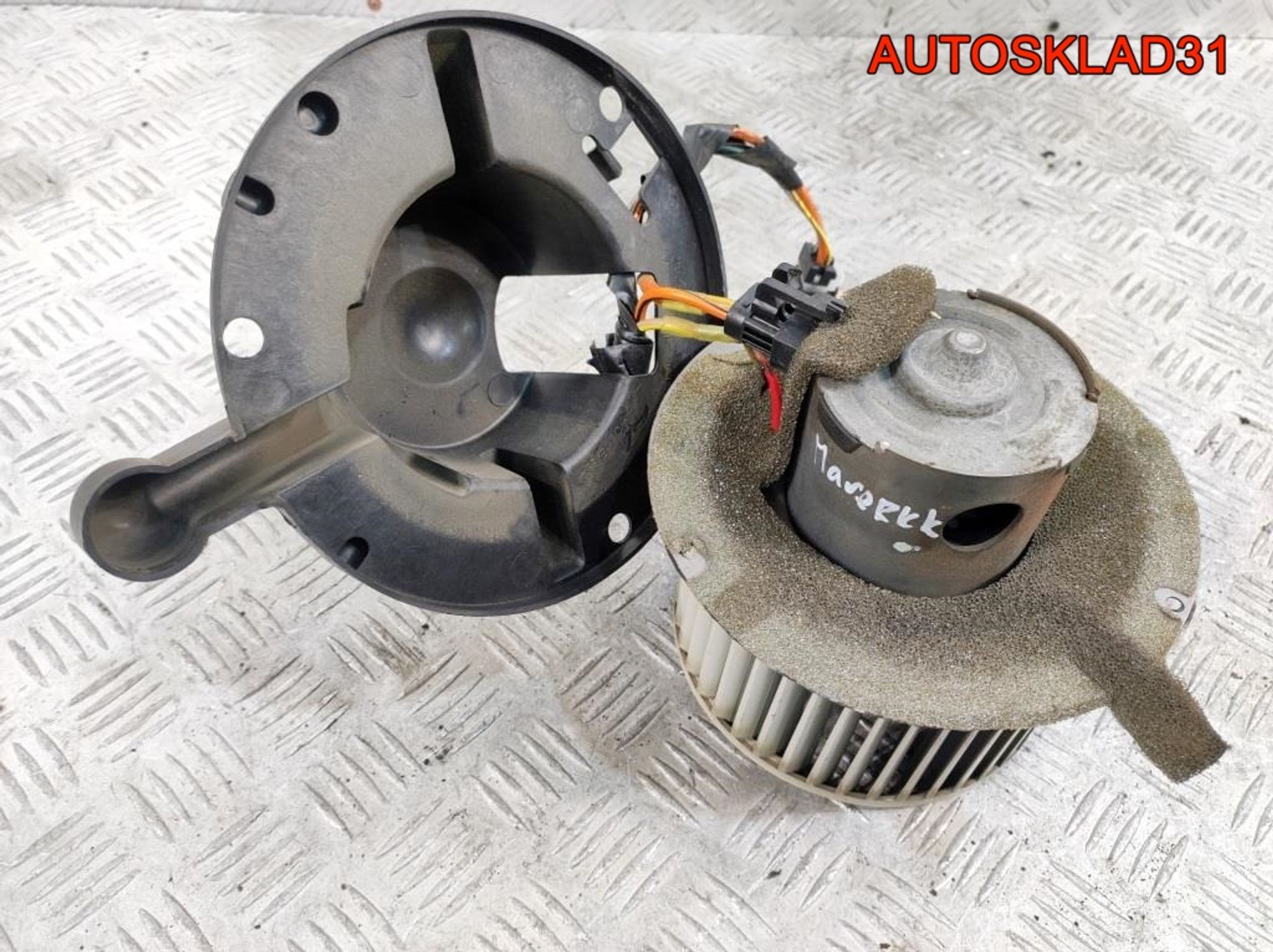 Моторчик отопителя с резистором Ford Maverick 2 5L8H19D691AA, 6300 рублей, Дубовое