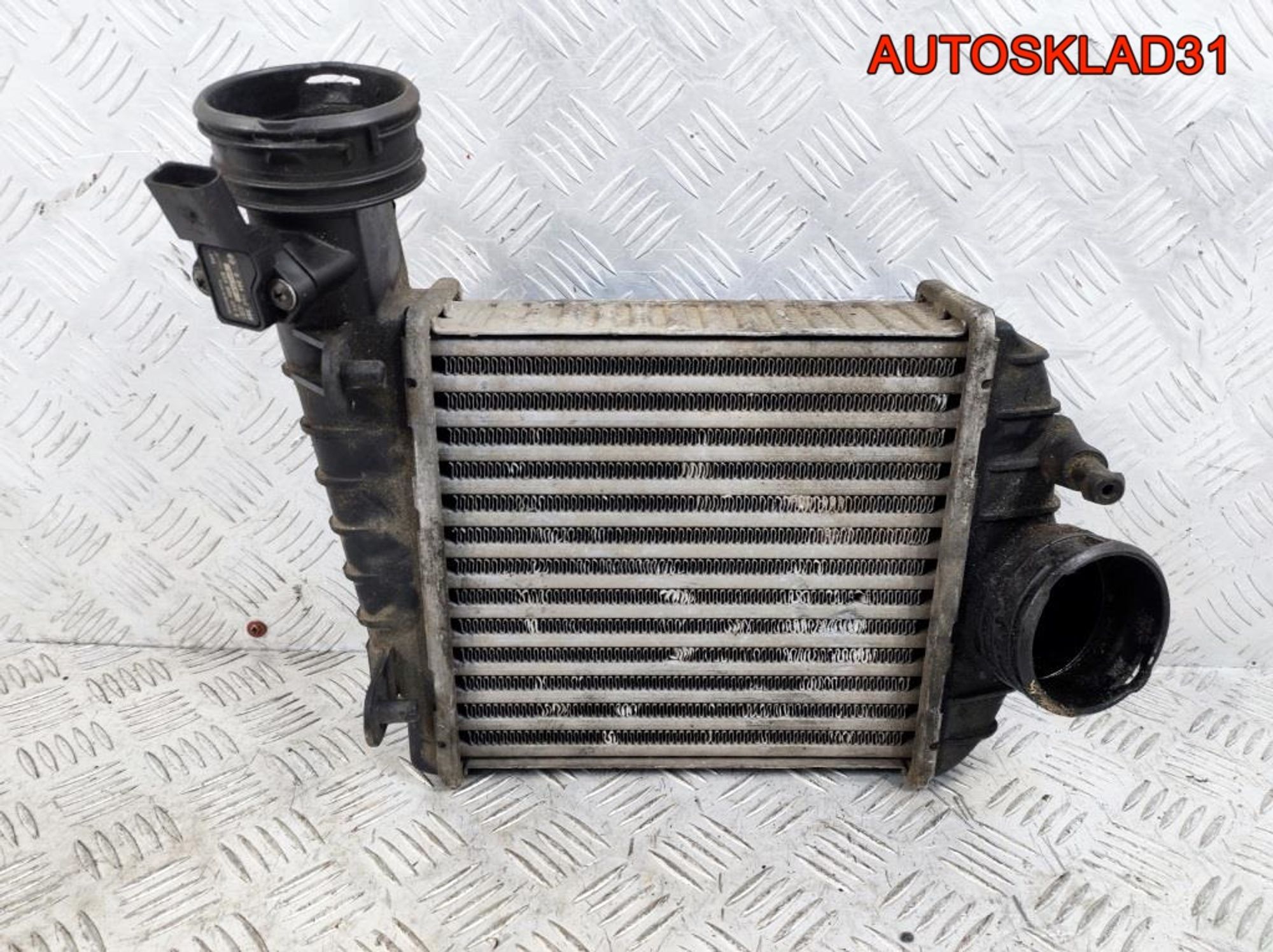 Интеркулер Volkswagen Passat B5+ 3B0145805J Дизель, 2900 рублей, Дубовое