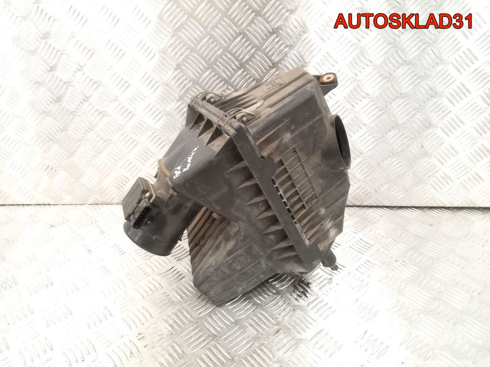 Корпус воздушного фильтра Ford Maverick 2 3,0 7KB4, 3600 рублей, Дубовое