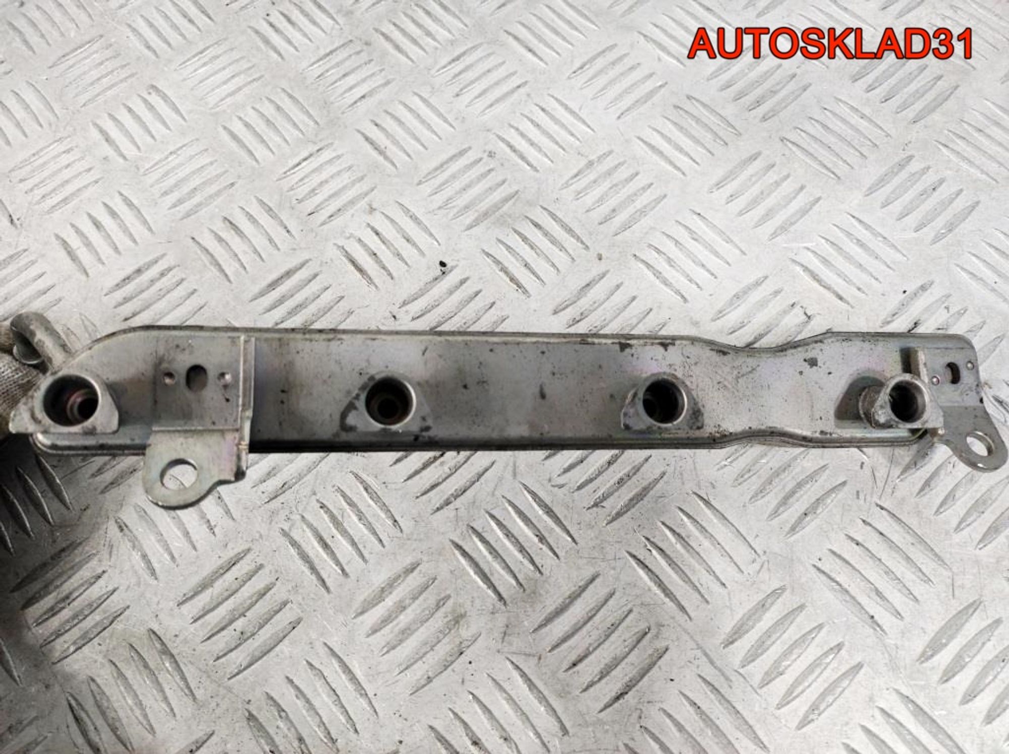 Рейка топливная Toyota Yaris 1.3 1NR 2381447020, 500 рублей, Дубовое