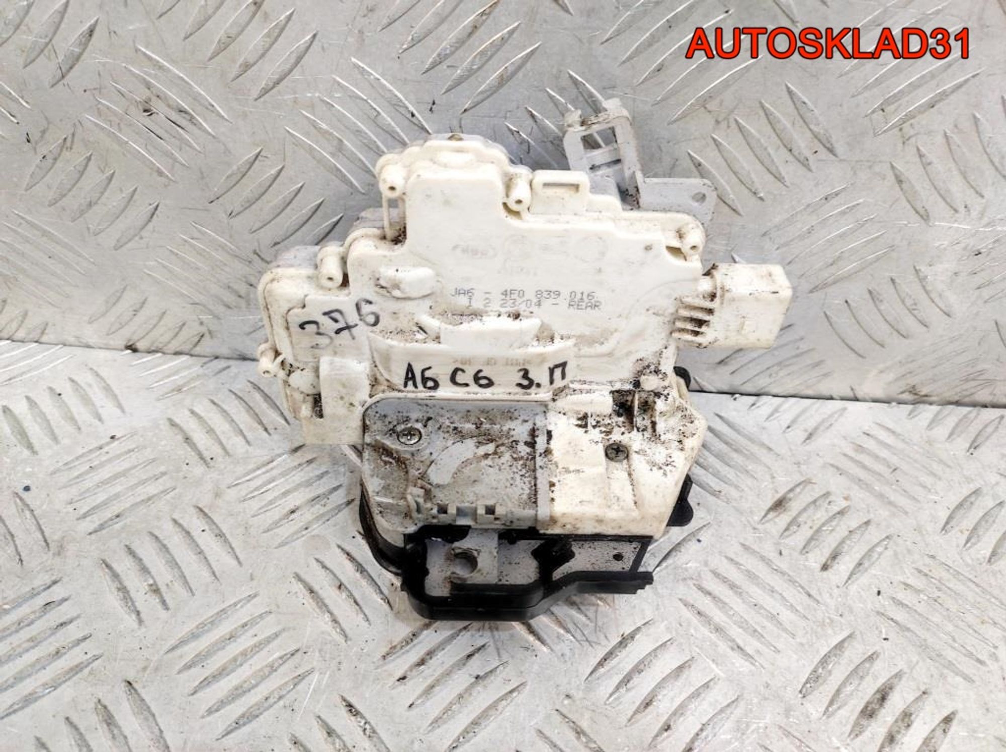 Замок двери задней правой Audi A6 C6 4F0839016, 3200 рублей, Дубовое