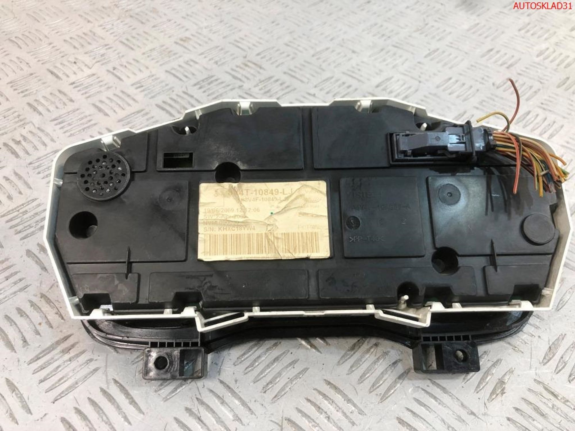 Панель приборов Ford Focus 2 1,6 Дизель 8V4T10849LJ, 35000 рублей, Дубовое