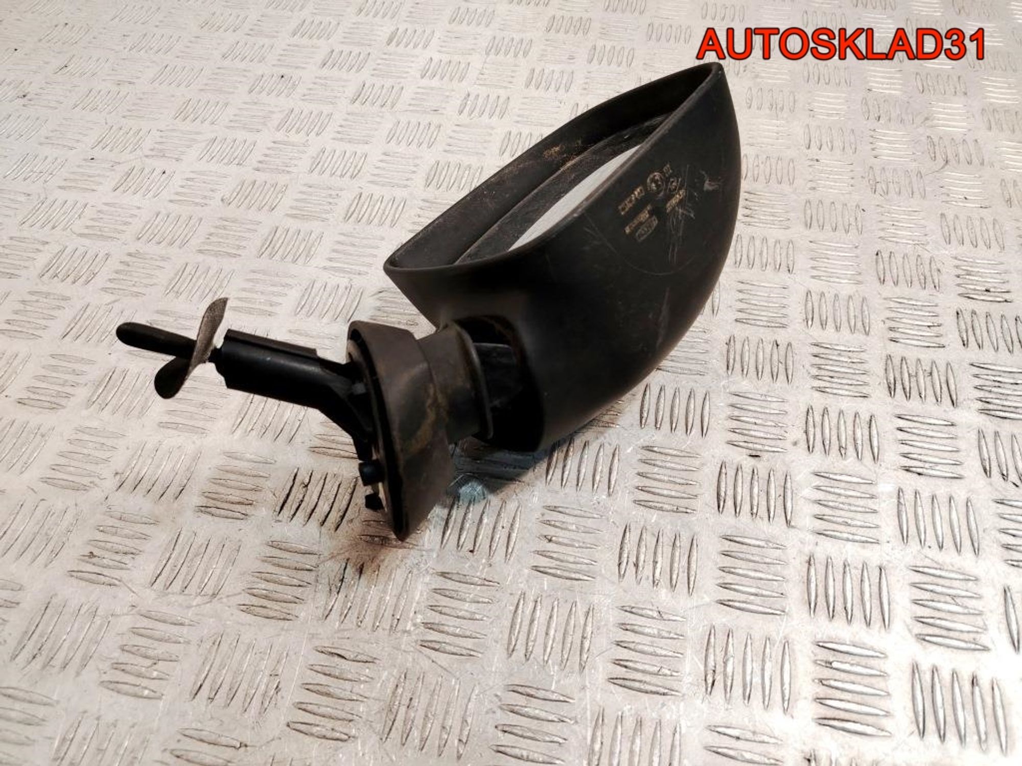 Зеркало правое механическое Renault Logan 963015207R, 1000 рублей, Дубовое