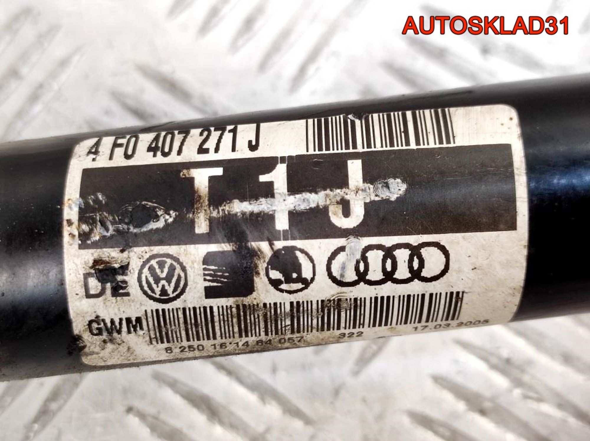 Полуось передняя левая 4WD АКПП Audi A6 C6 3,0 BMK 4F0407271J, 4500 рублей, Дубовое