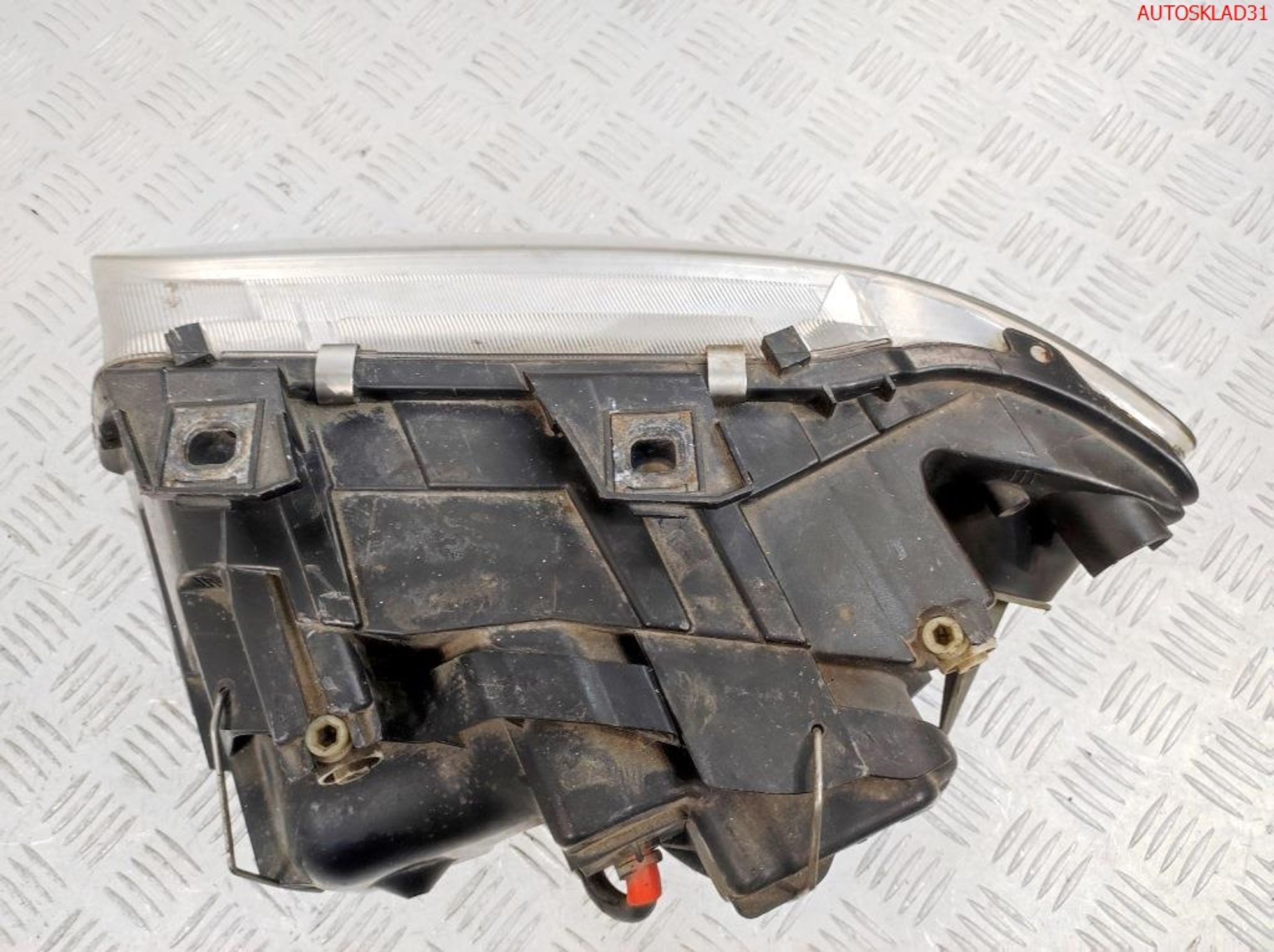 Фара правая Ксенон Audi A6 C5 Рест 4B0941030R, 15000 рублей, Дубовое