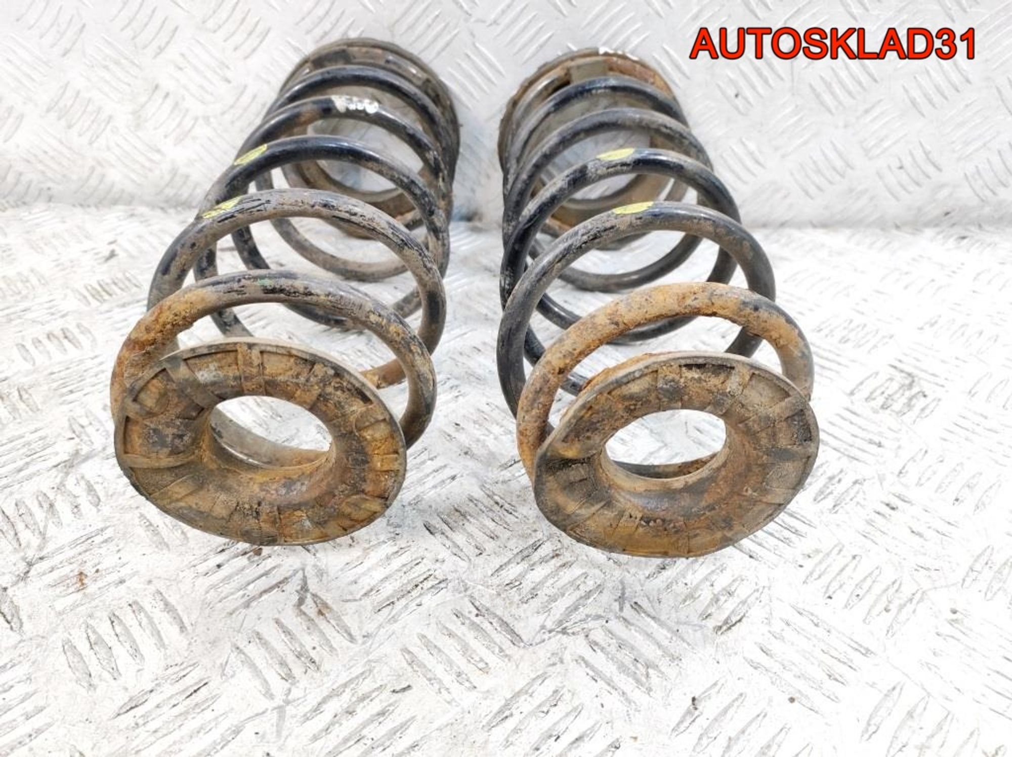 Пружина подвески задняя Комплект Kia Rio 2 1,4 Бензин, 2000 рублей, Дубовое