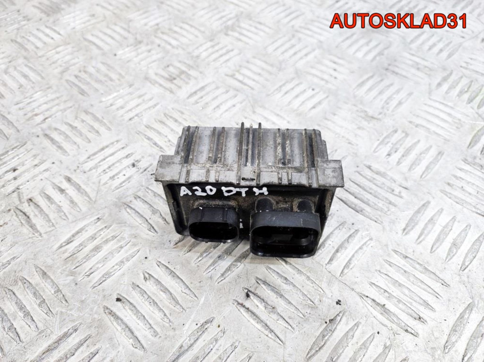 Реле свечей накала Opel Astra J A20DTH 55574293, 1300 рублей, Дубовое