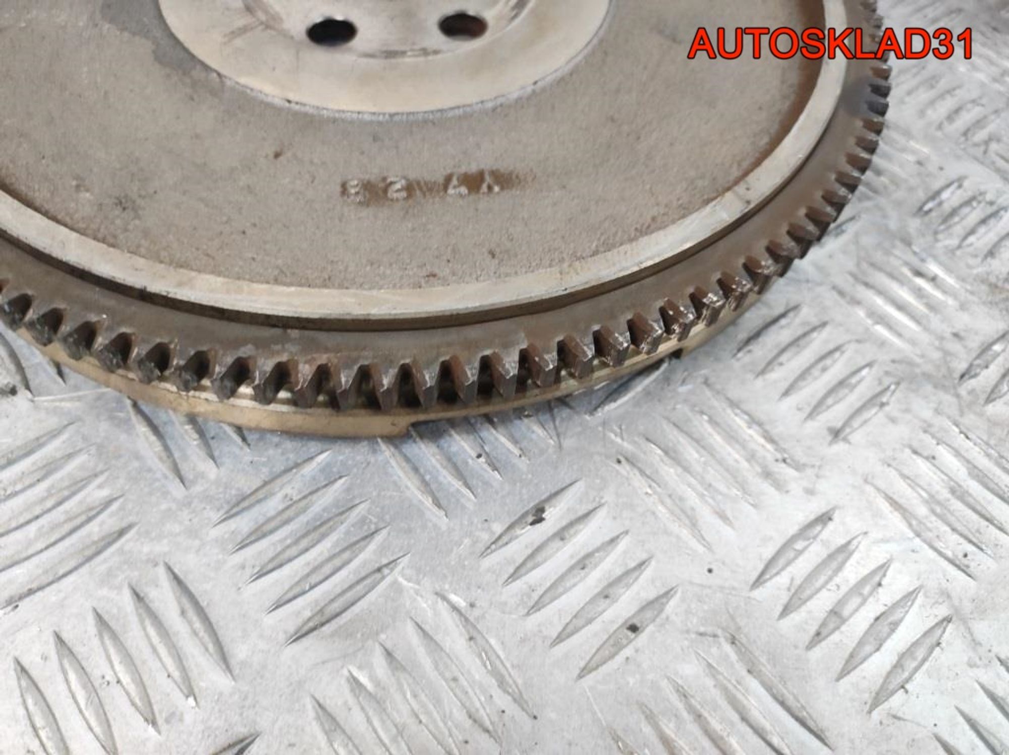 Маховик в сборе со сцеплением Mazda 3BK 2,0 LF 3M517563GC, 2500 рублей, Дубовое