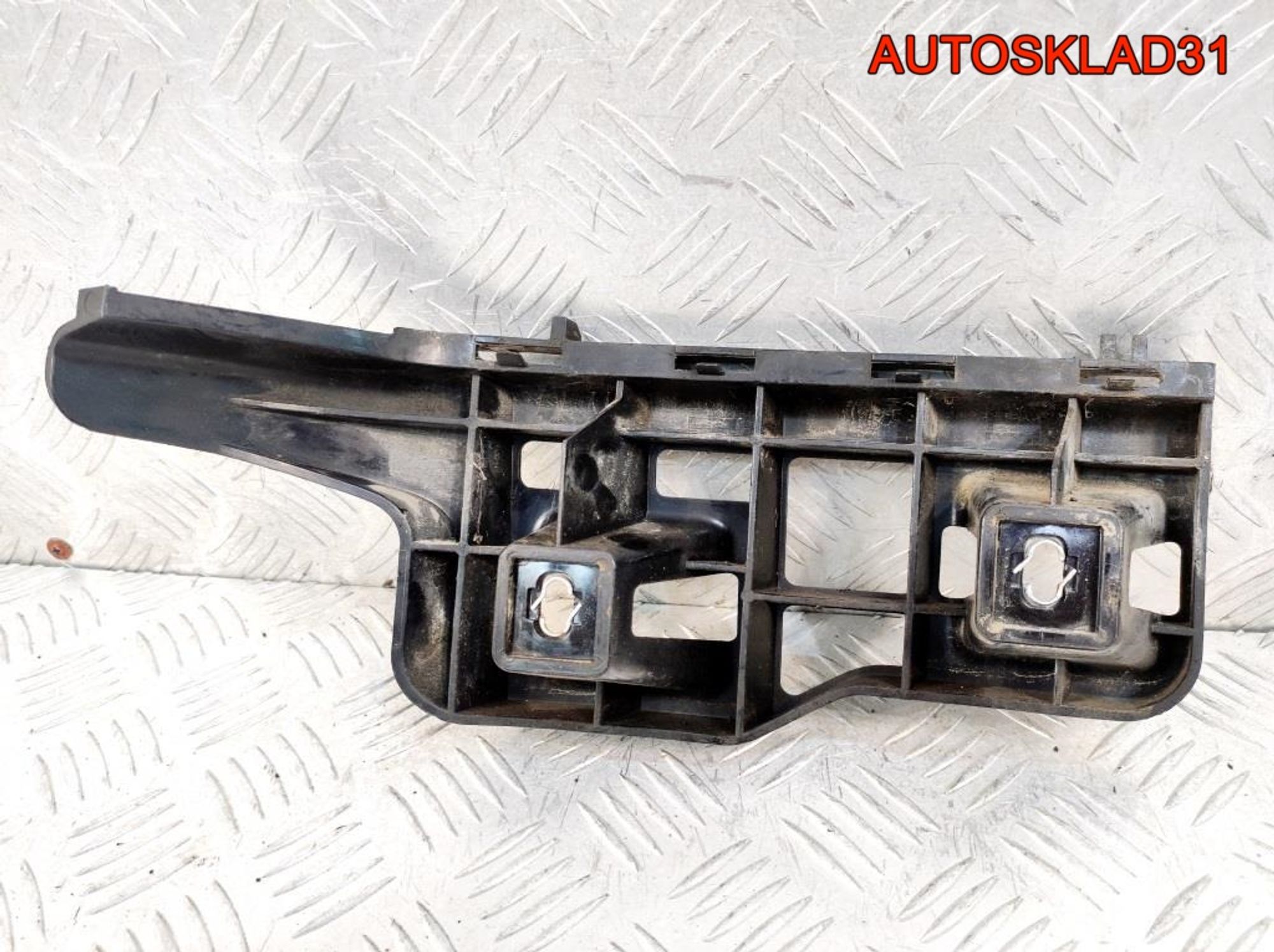 Кронштейн заднего бампера правый Mercedes GLK X204, 1000 рублей, Дубовое