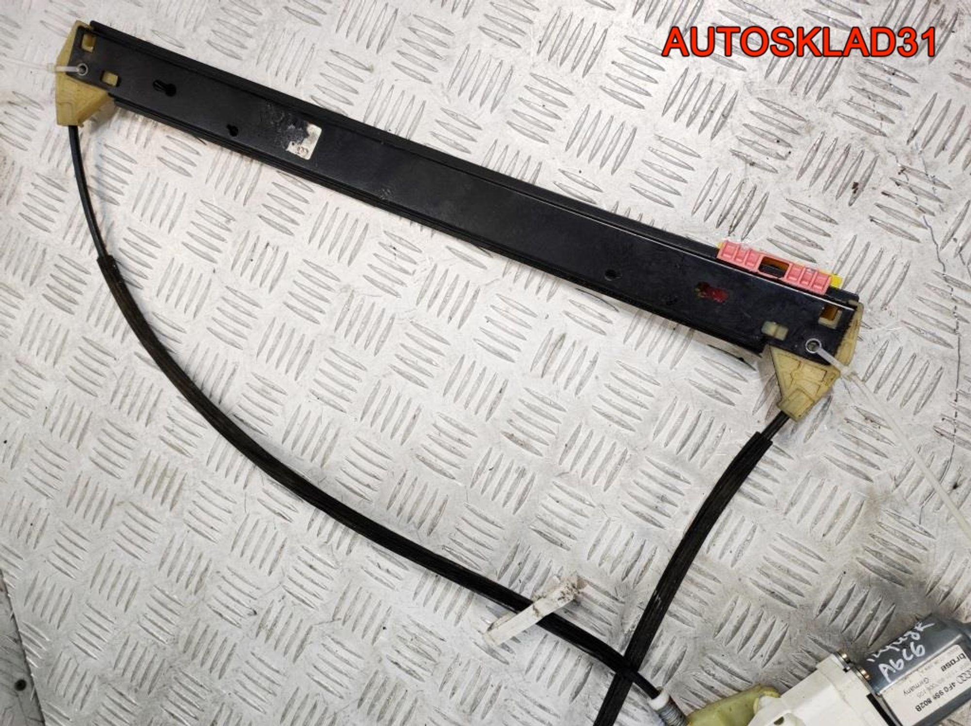 Стеклоподъемник передней правой двери Audi A6 C6 4F0837462D, 4500 рублей, Дубовое