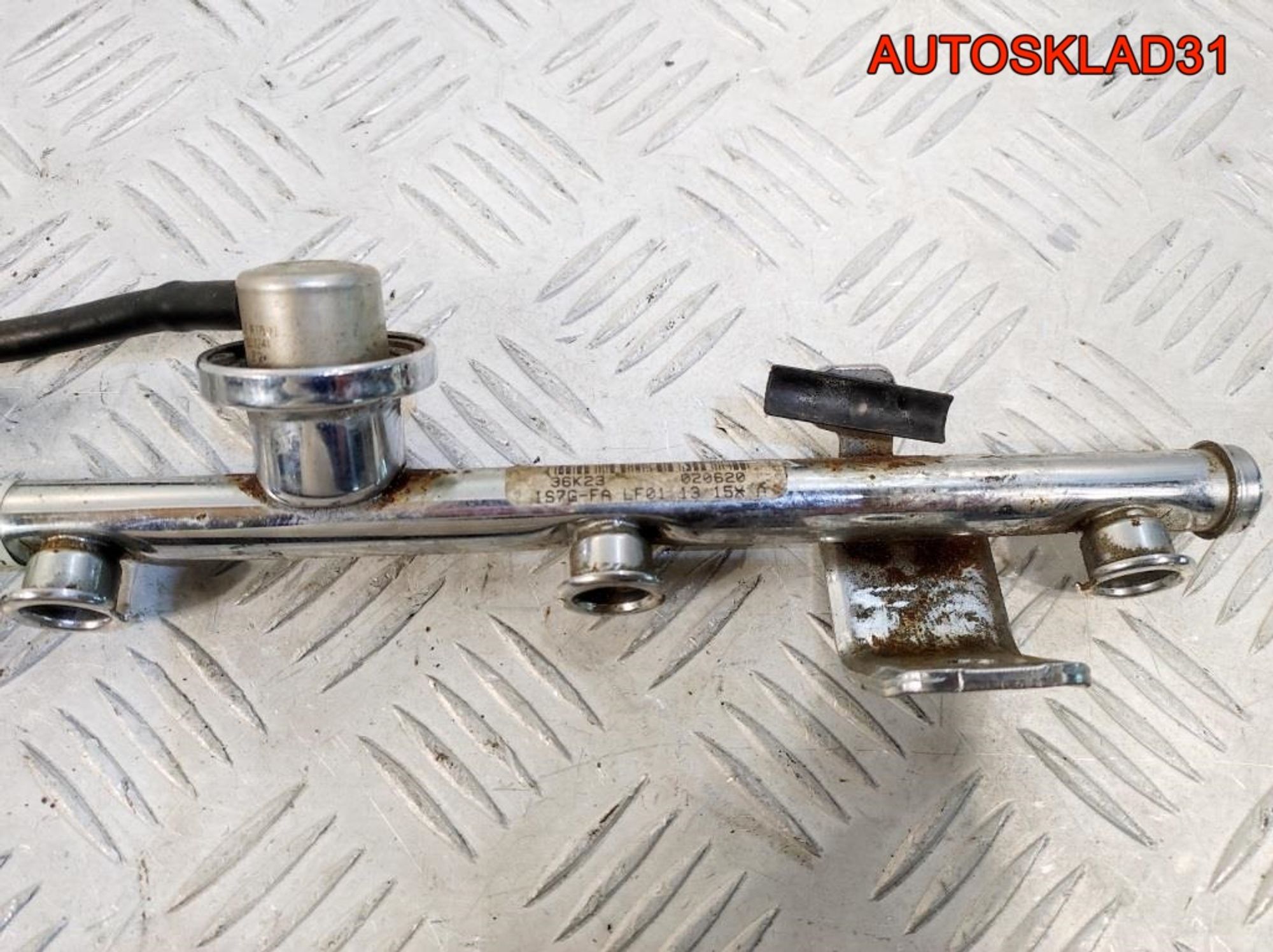 Рейка топливная Mazda 6 GG 2.3 L3 LF011315XA, 900 рублей, Дубовое