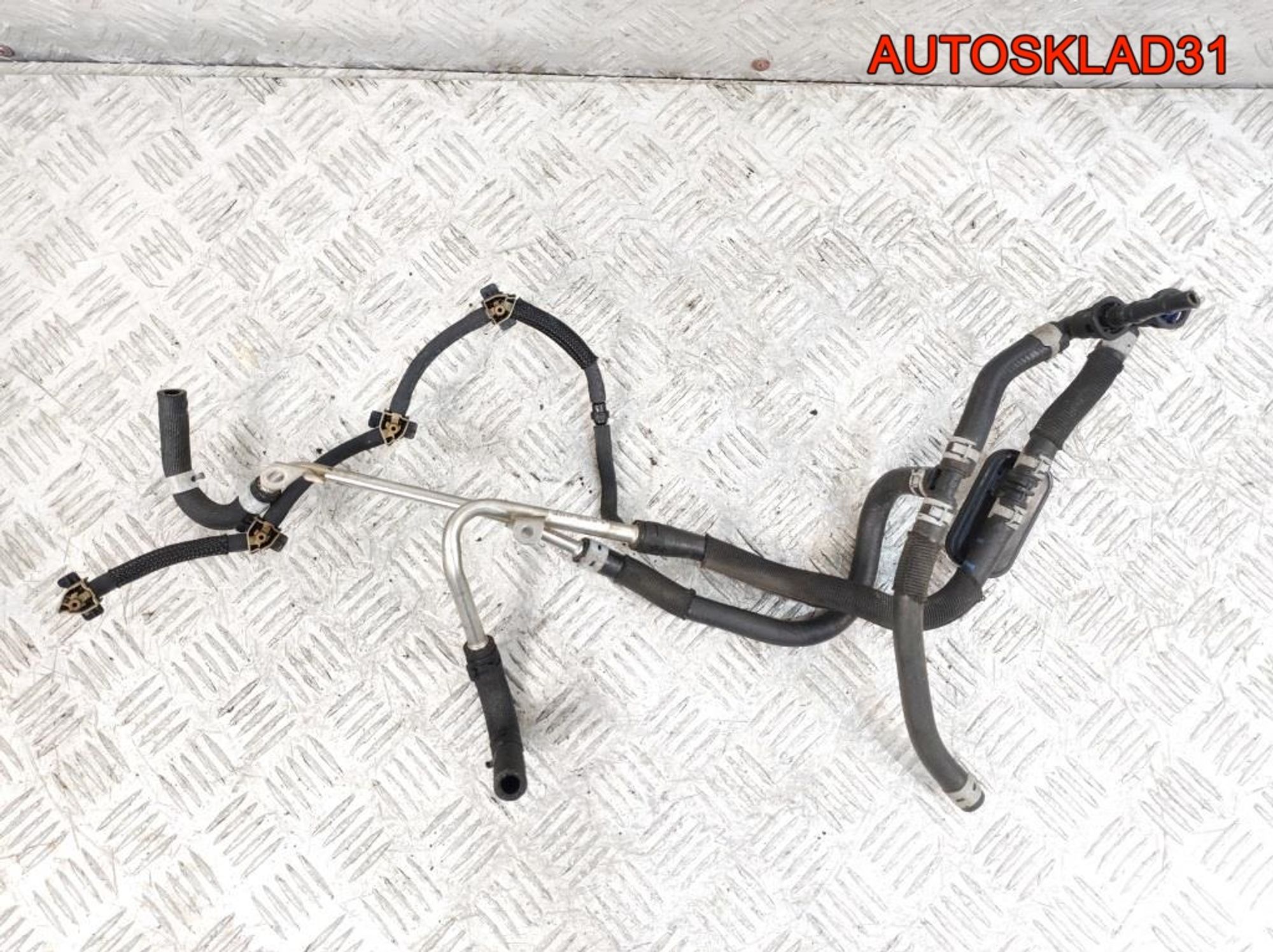 Трубка топливная VW Tiguan 2,0 Дизель 04L201360M, 2000 рублей, Дубовое