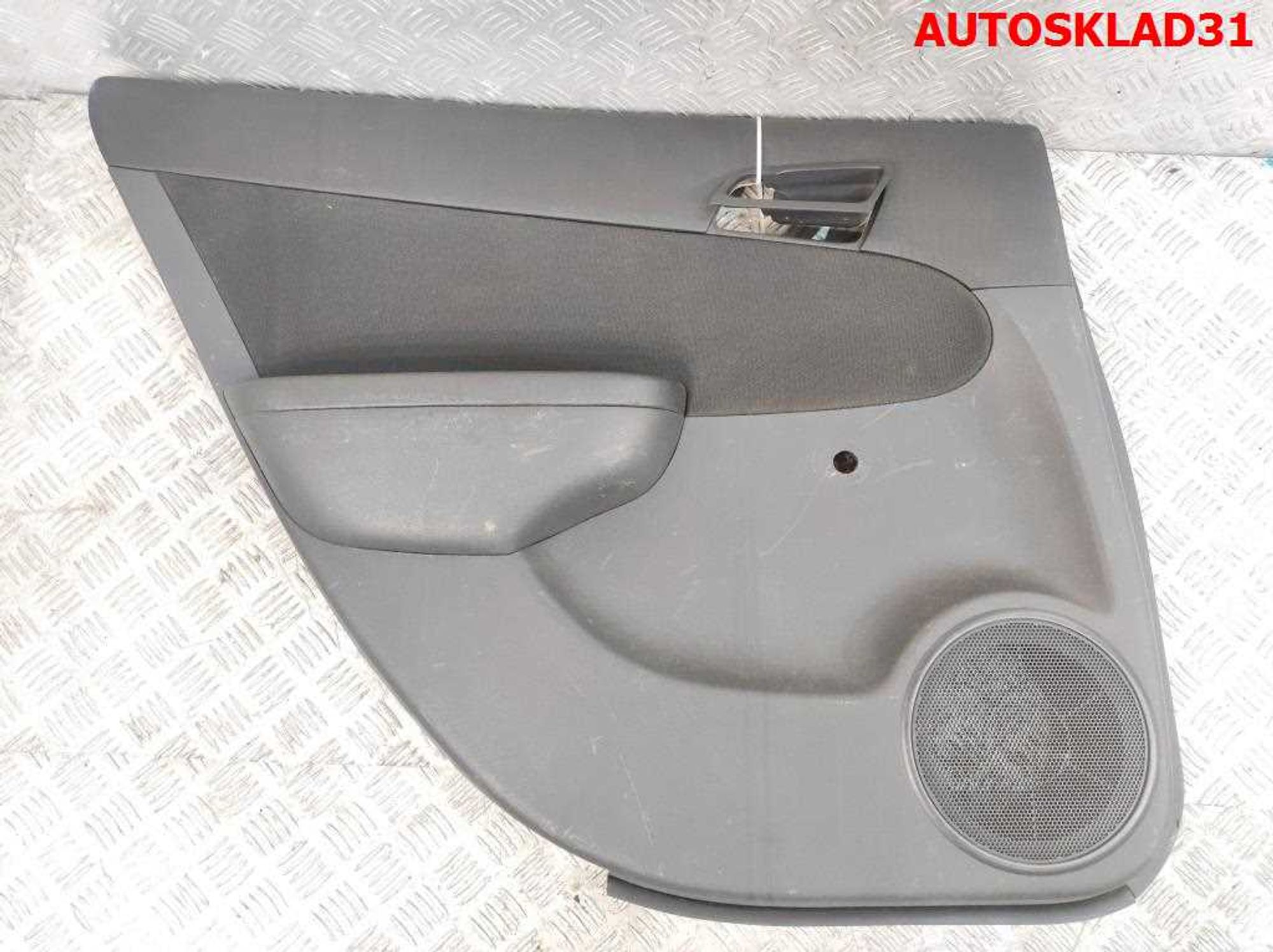 Обшивка двери задней левой Hyundai i30 833012R500, 1500 рублей, Дубовое