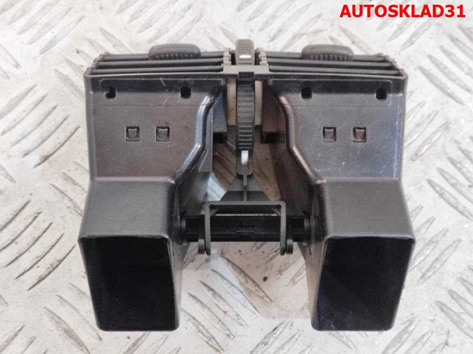 Дефлектор воздушный задний VW Touran 1 1T0819203B, 700 рублей, Дубовое
