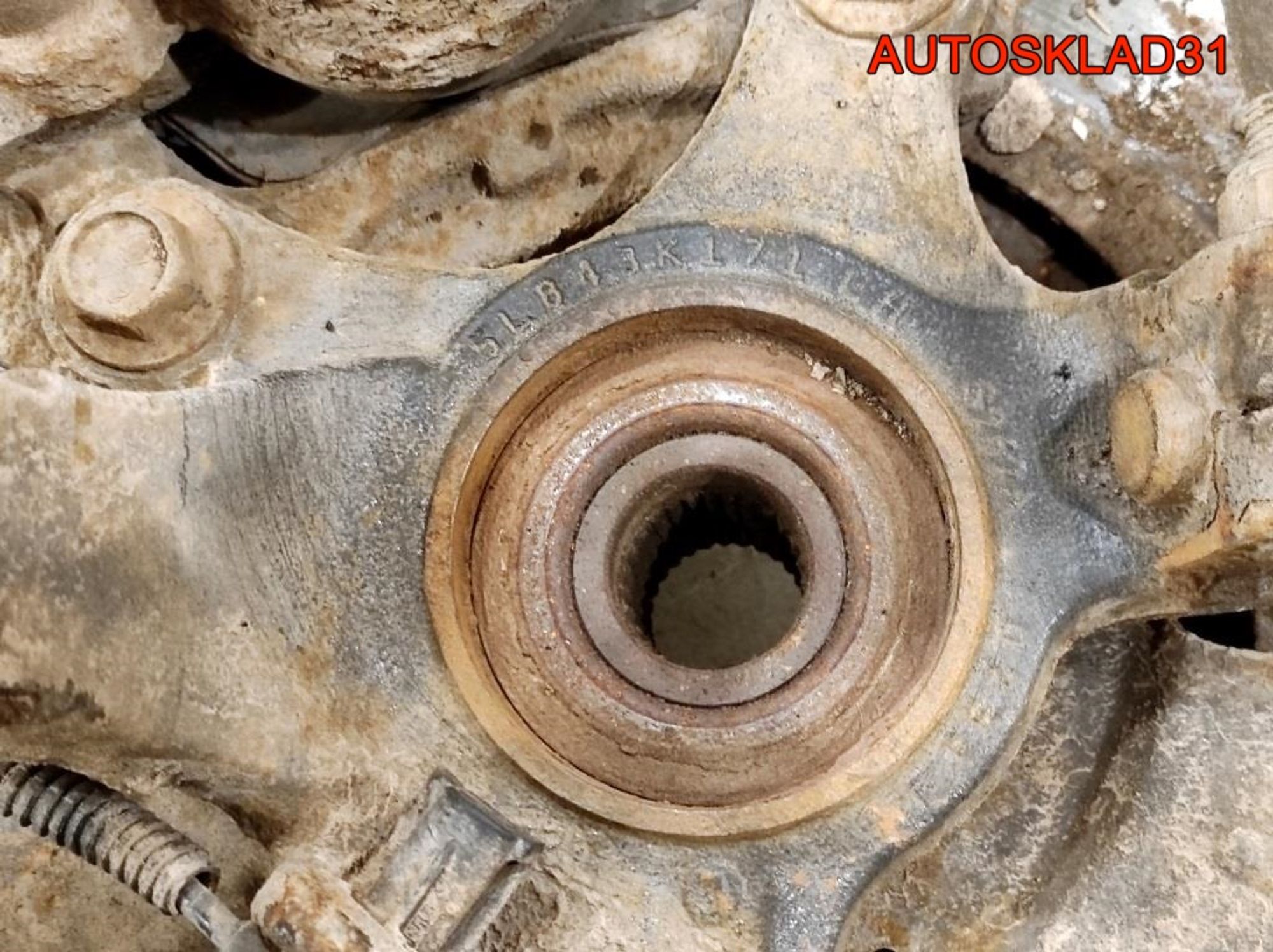 Кулак поворотный передний левый Ford Maverick 2 3,0 7KB4 6L8418K001AB, 8100 рублей, Дубовое