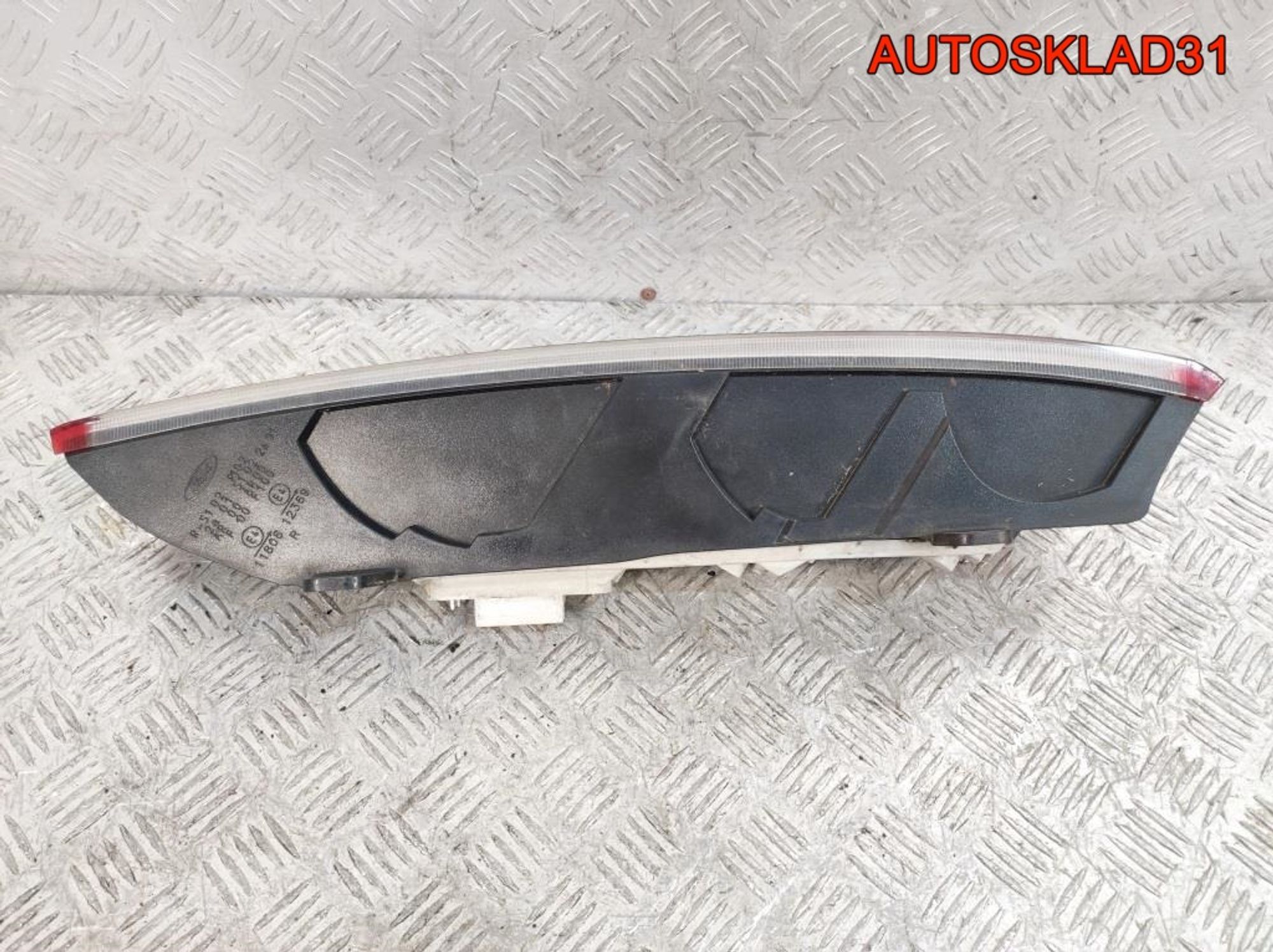 Фонарь задний правый Ford Focus 2 Рест 8M5113404LC Универсал, 8000 рублей, Дубовое