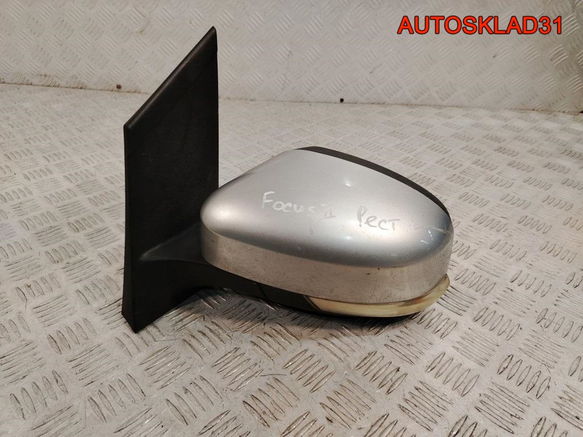 Зеркало левое Ford Focus 2 1728324 Рестайлинг, 6000 рублей, Дубовое