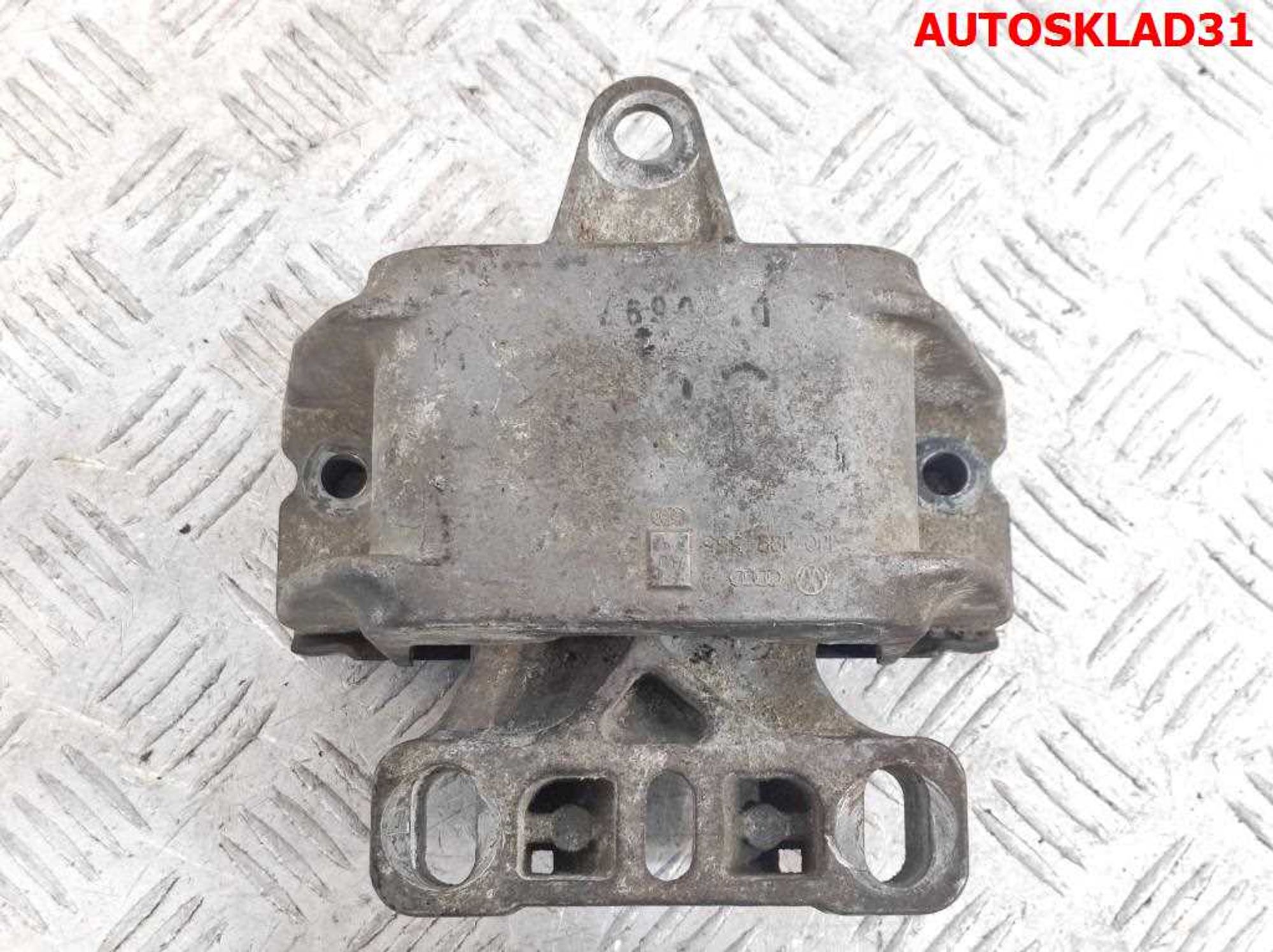 Опора двигателя левая VW Golf 4 1,4 APE 1J0199555AJ, 1500 рублей, Дубовое