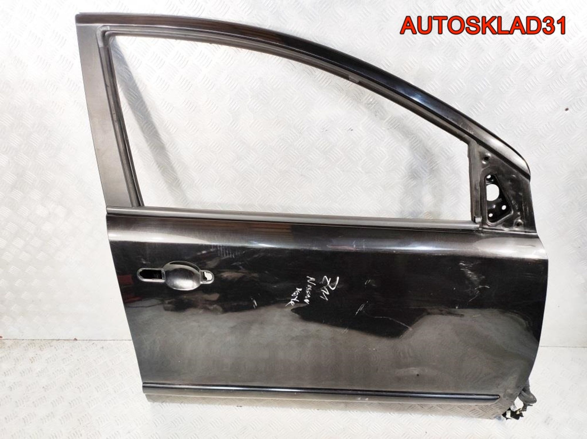 Дверь передняя правая Nissan Note E11 H01009U0M0, 12200 рублей, Дубовое