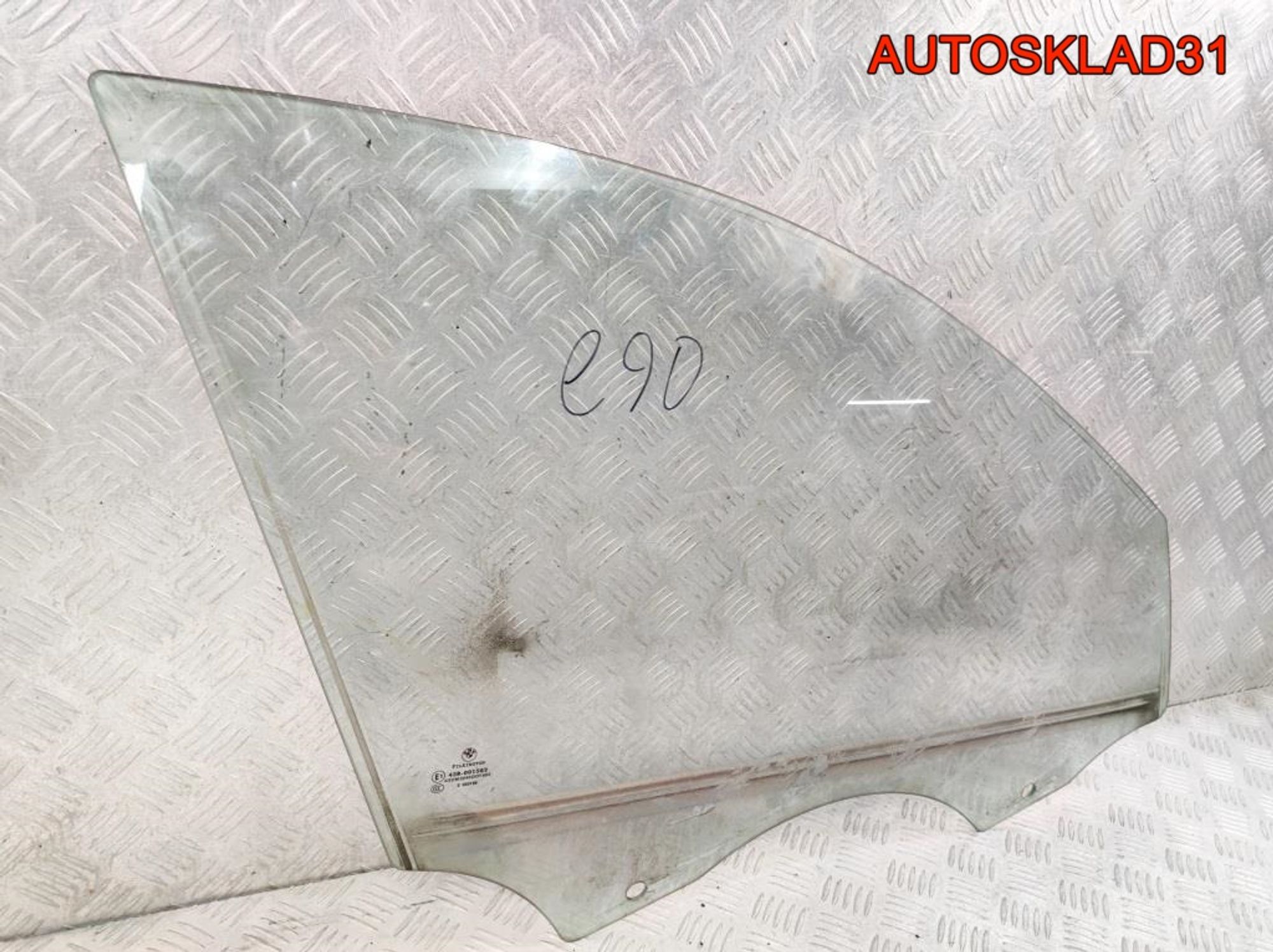 Стекло двери передней правой BMW E90 51337060264, 1700 рублей, Дубовое