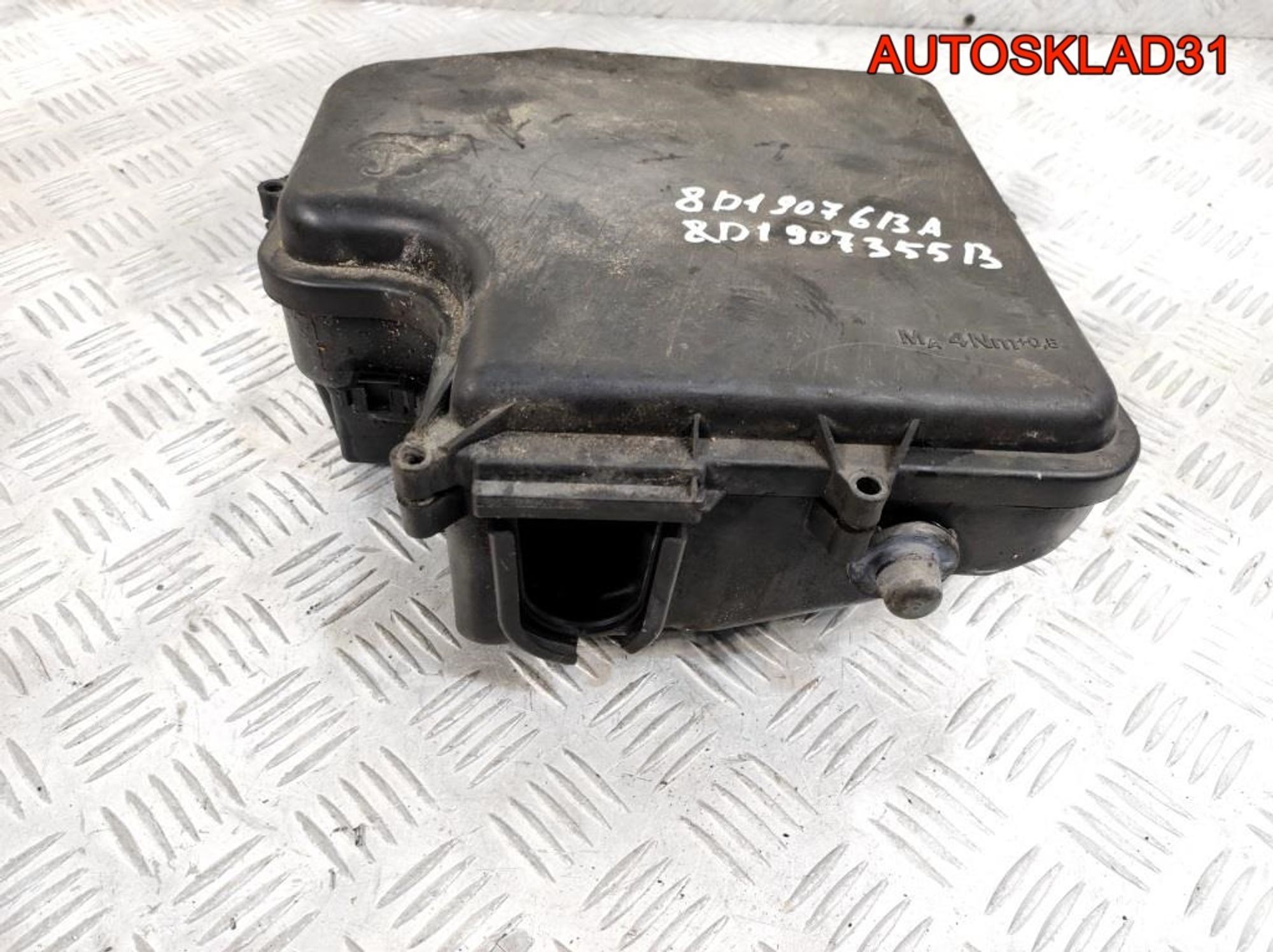 Корпус блока предохранителей Audi A6 C5 8D1907613A, 900 рублей, Дубовое