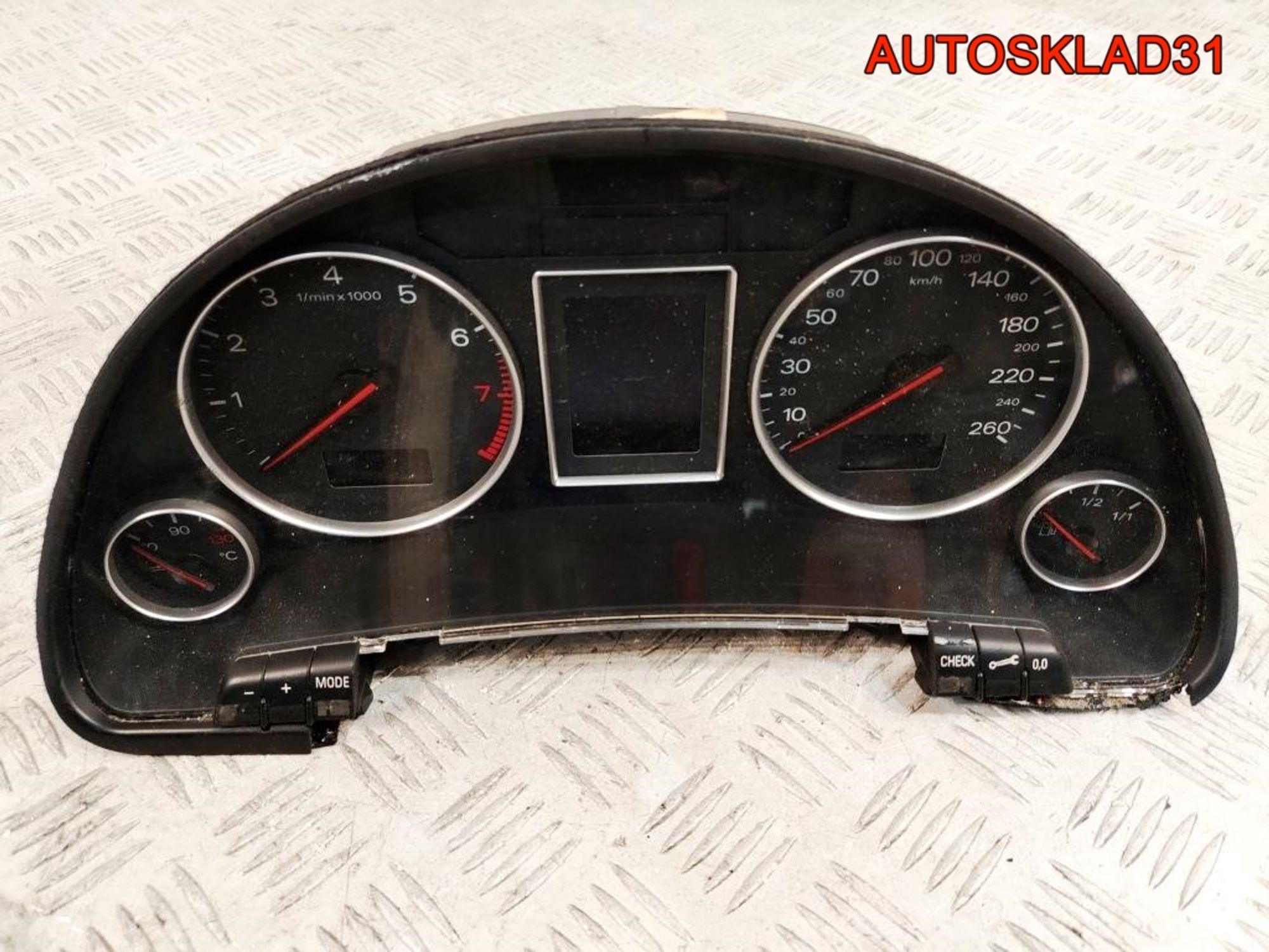 Панель приборов Audi A4 B6 8E0920900F Бензин, 3500 рублей, Дубовое