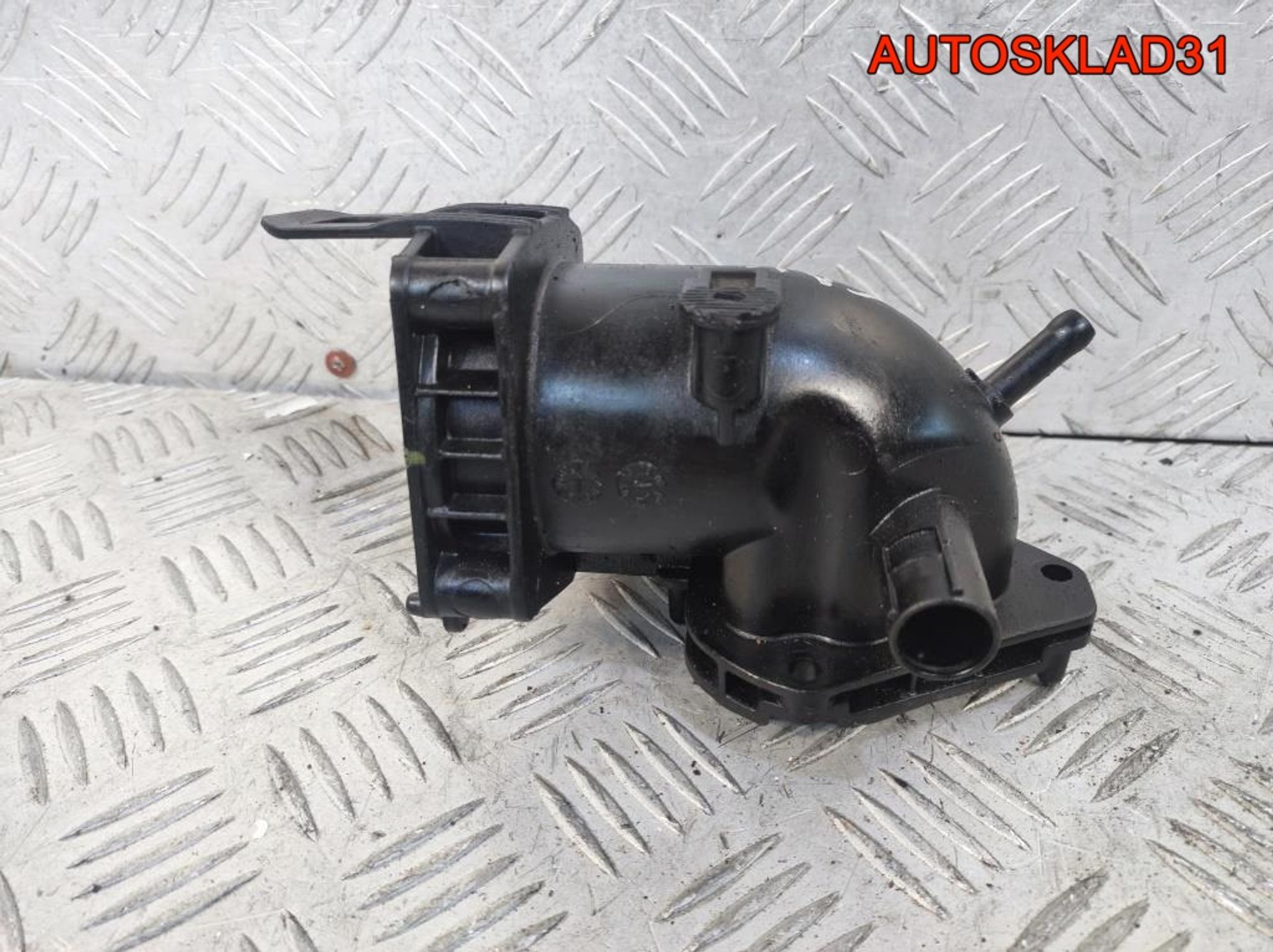Воздуховод Volkswagen Tiguan 1,4 CAV 03C129721B, 900 рублей, Дубовое
