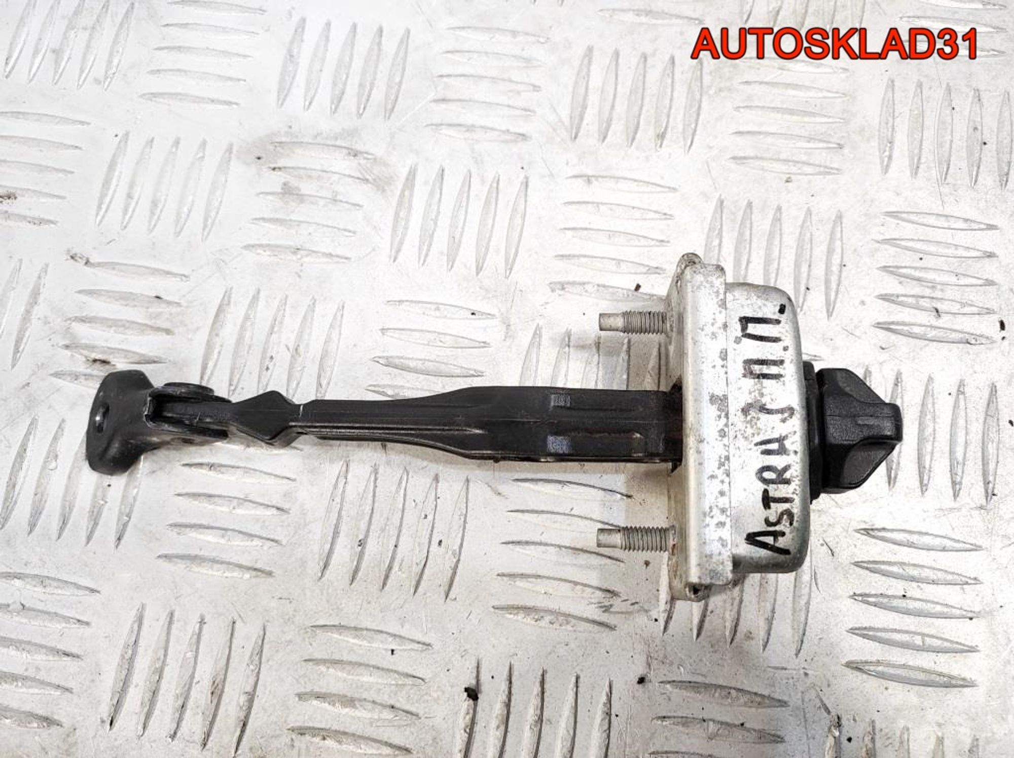 Ограничитель двери передней Opel Astra J 13270665, 900 рублей, Дубовое