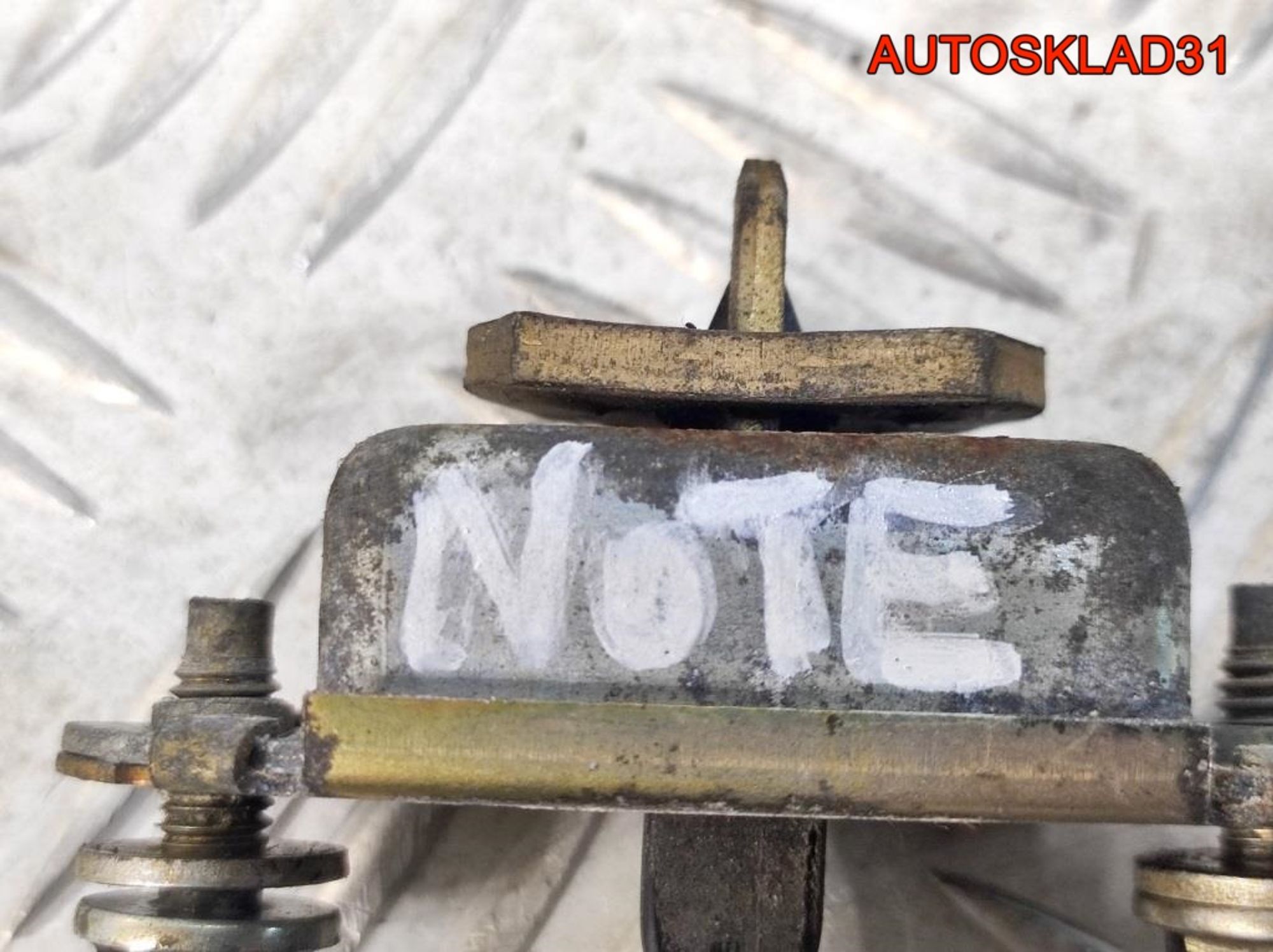 Ограничитель двери передний Nissan Note E11, 500 рублей, Дубовое