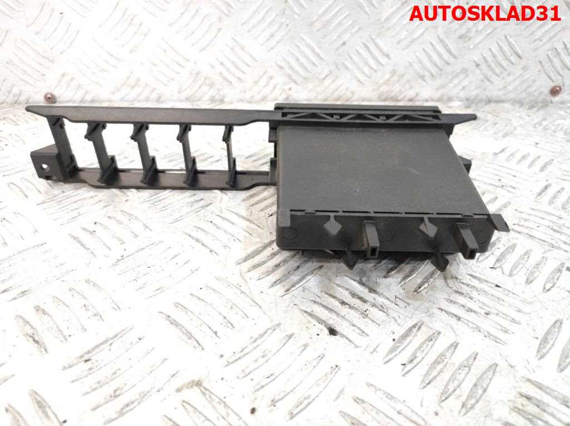 Рамка кнопок в торпедо Audi A6 C4 4A0941561A, 300 рублей, Дубовое