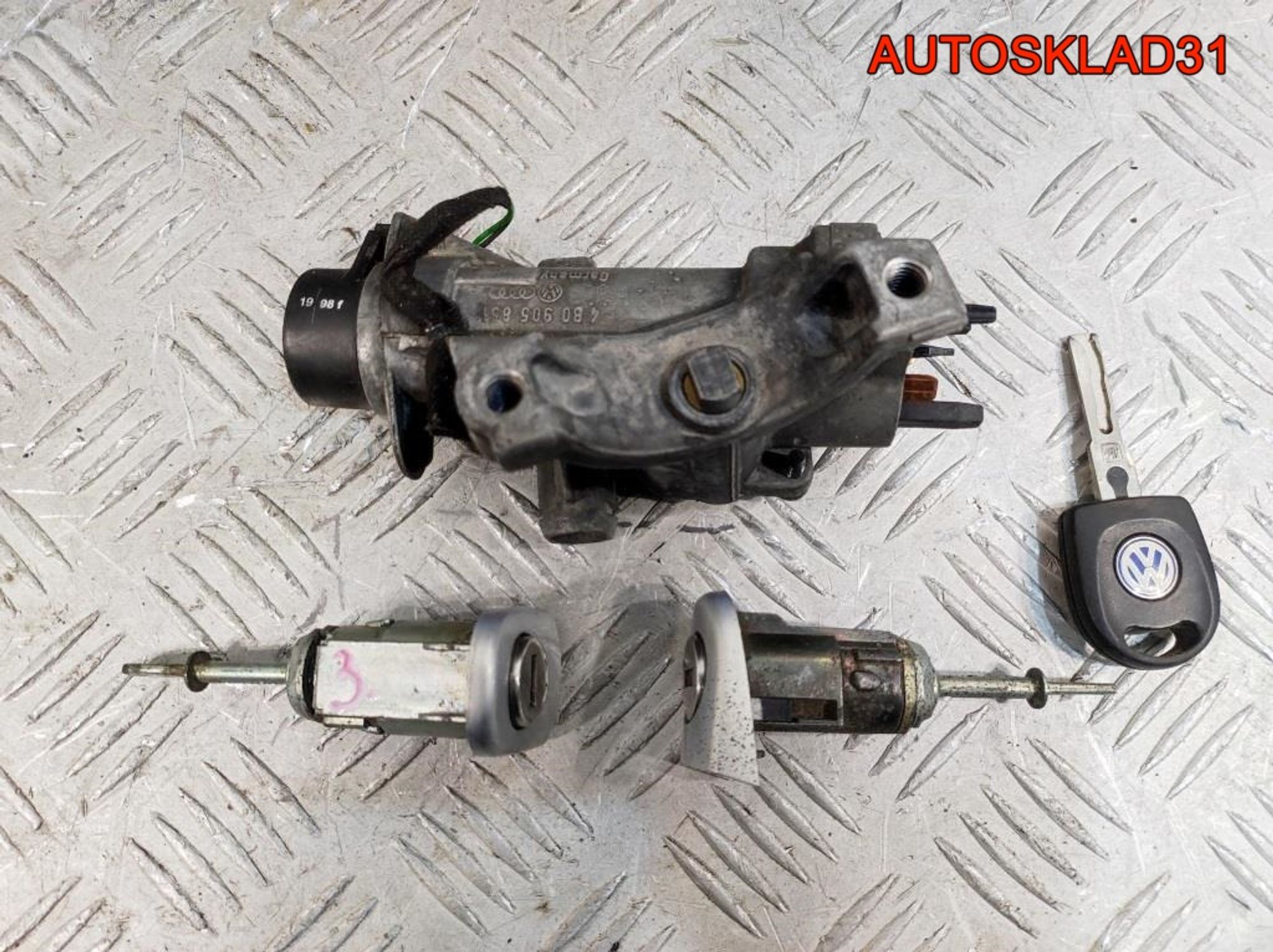 Комплект замок зажигания и личинки с ключом VW Passat B5 4B0905851, 4100 рублей, Дубовое