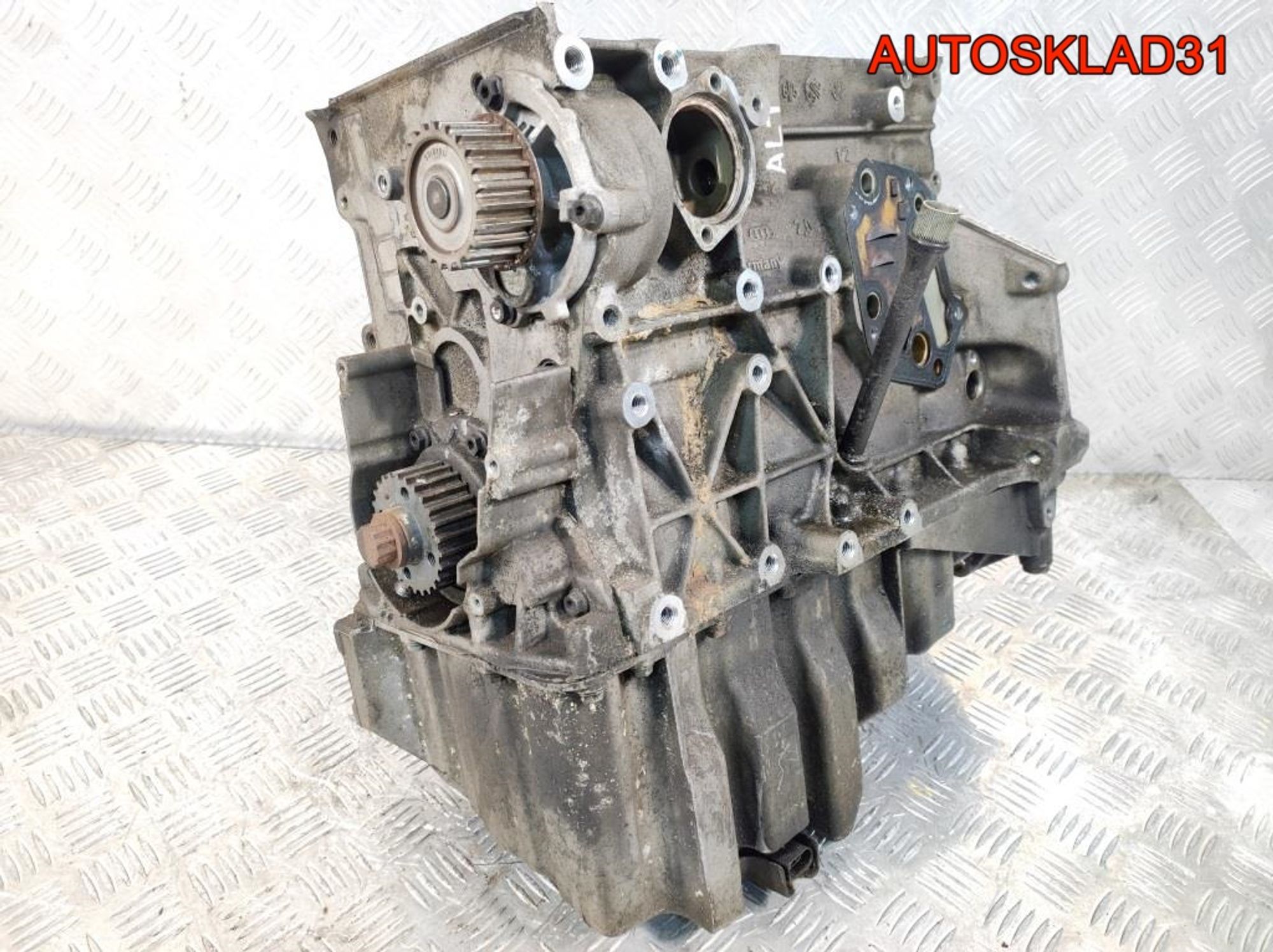 Блок цилиндров VW Passat B5+ 2,0 ALT 06D103023, 36000 рублей, Дубовое