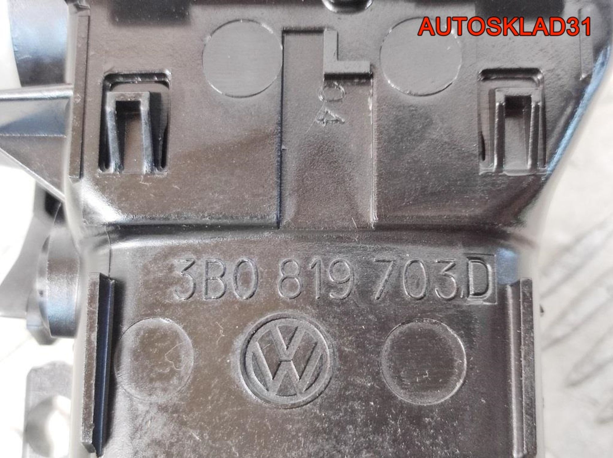 Дефлектор воздушный VW Passat B5 3B0819728D, 9000 рублей, Дубовое