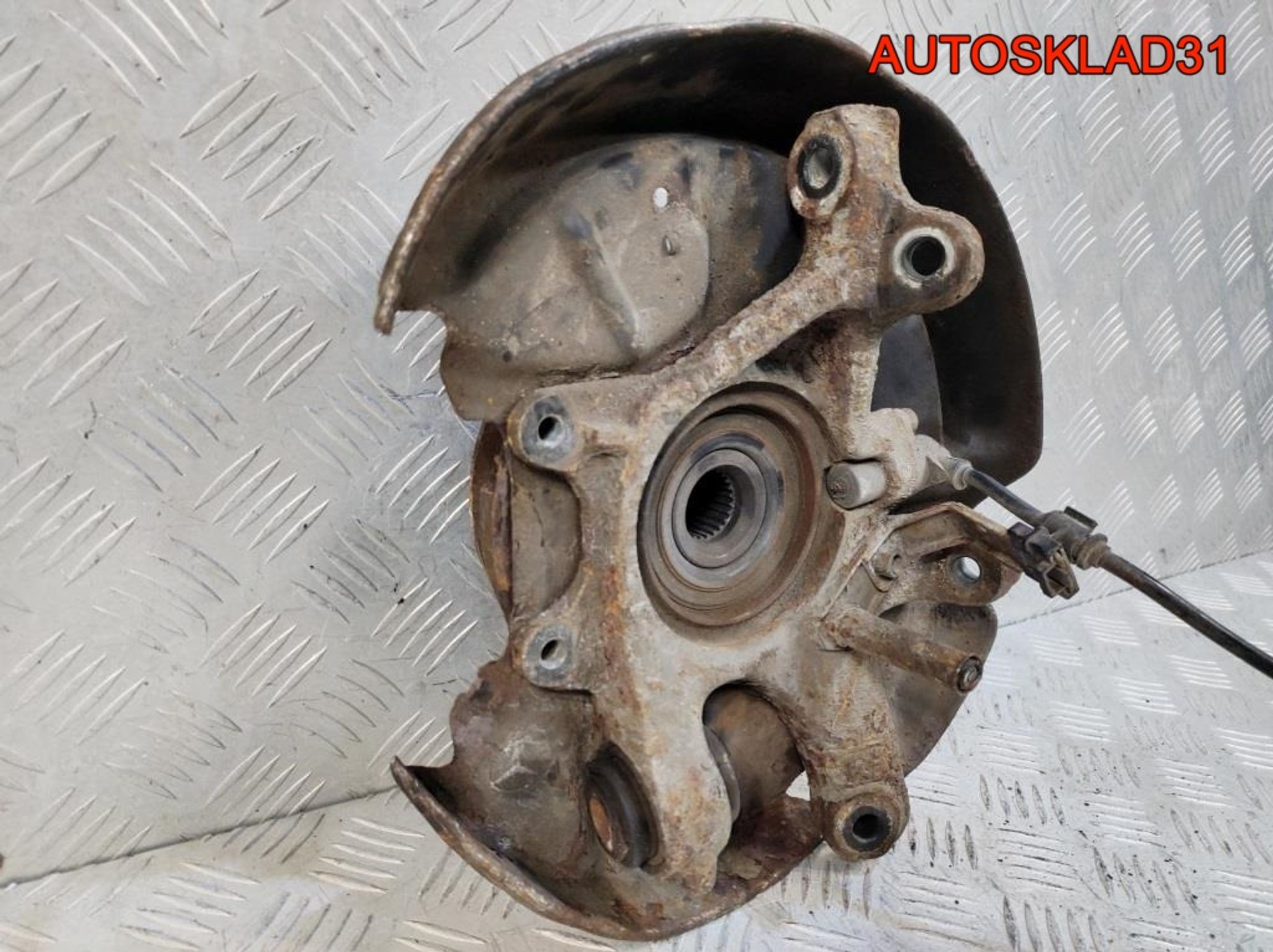 Кулак поворотный задний левый Mercedes Benz W202, 2900 рублей, Дубовое