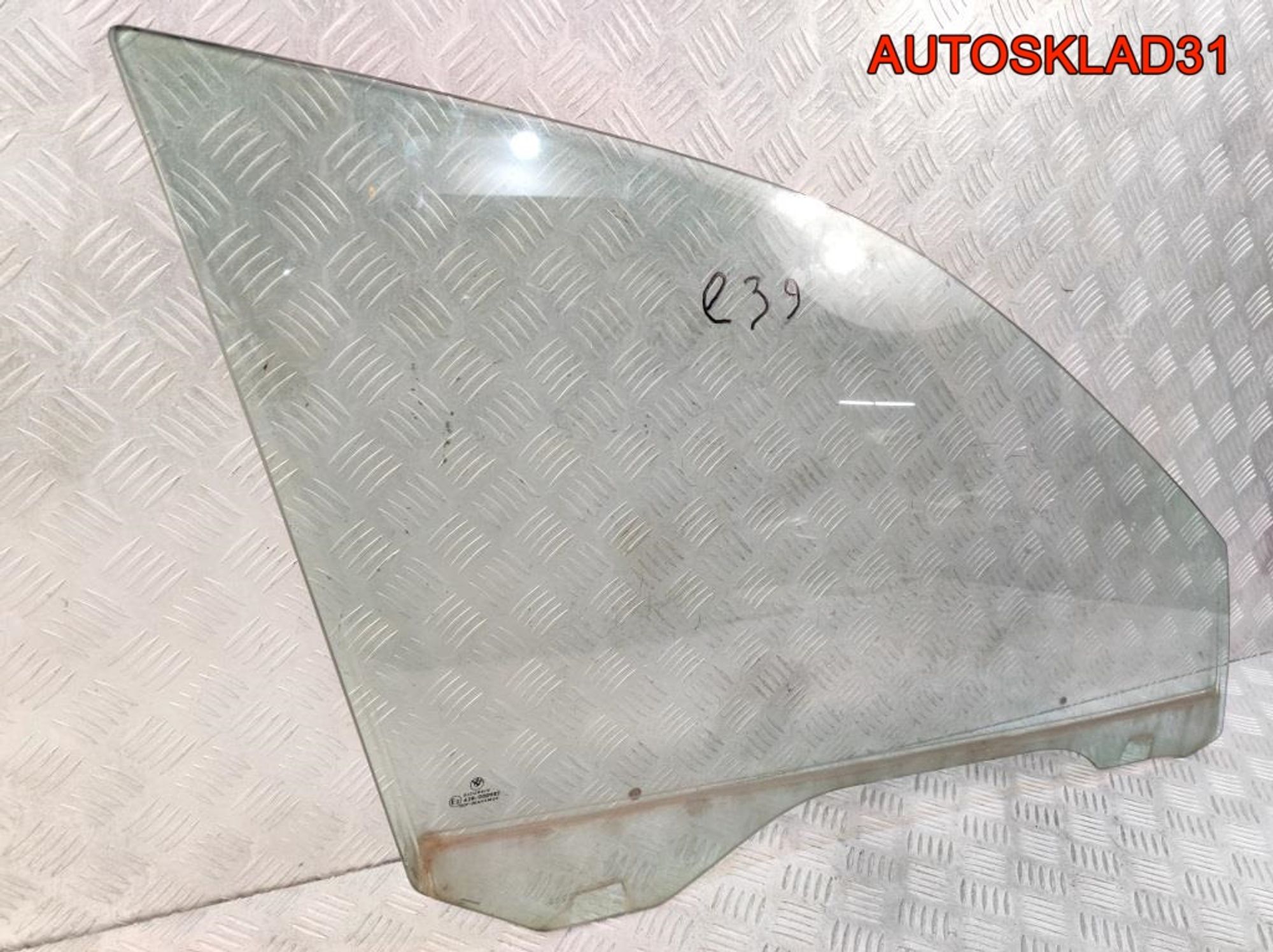 Стекло двери передней правой BMW E39 51328159170, 1300 рублей, Дубовое