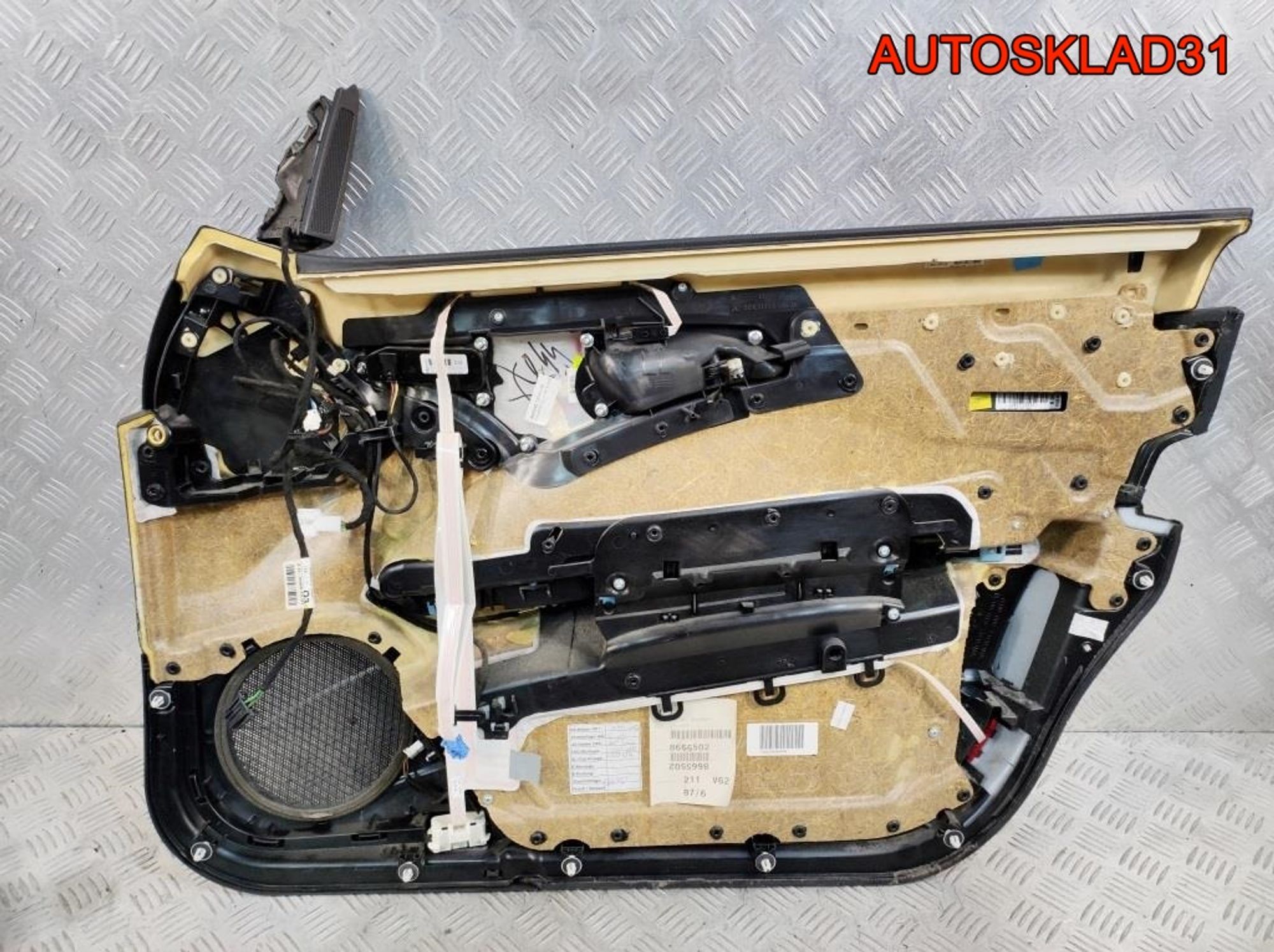 Обшивка дверей комплект Mercedes Benz W211 A2117206762, 9000 рублей, Дубовое