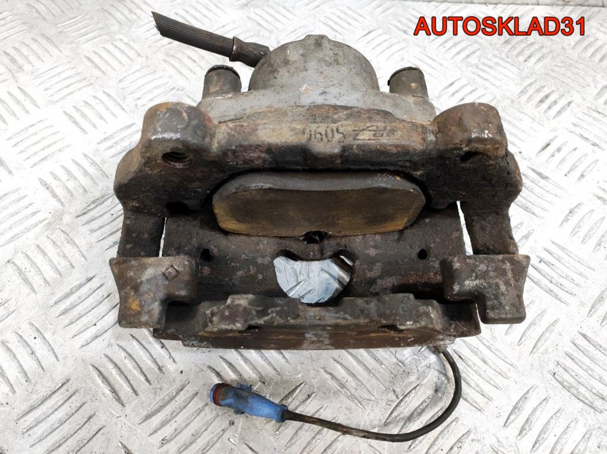 Суппорт тормозной передний левый Opel Vectra C 93176375, 2300 рублей, Дубовое