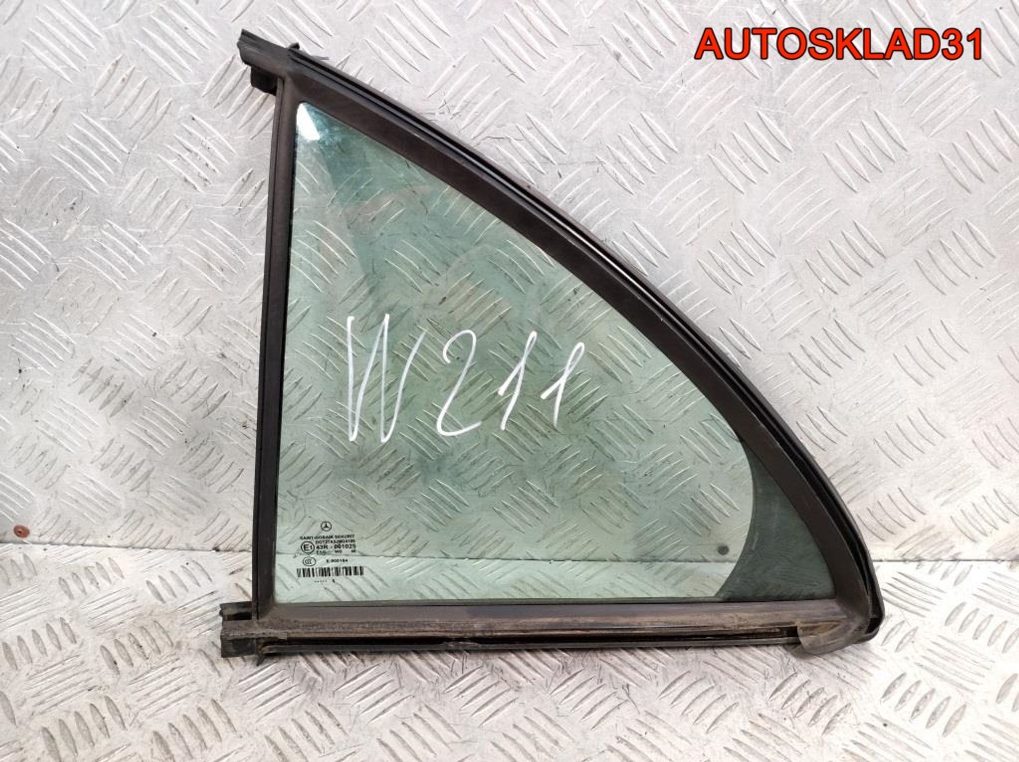 Стекло двери задней левой форточка Mercedes W211 A2117300155, 900 рублей, Дубовое