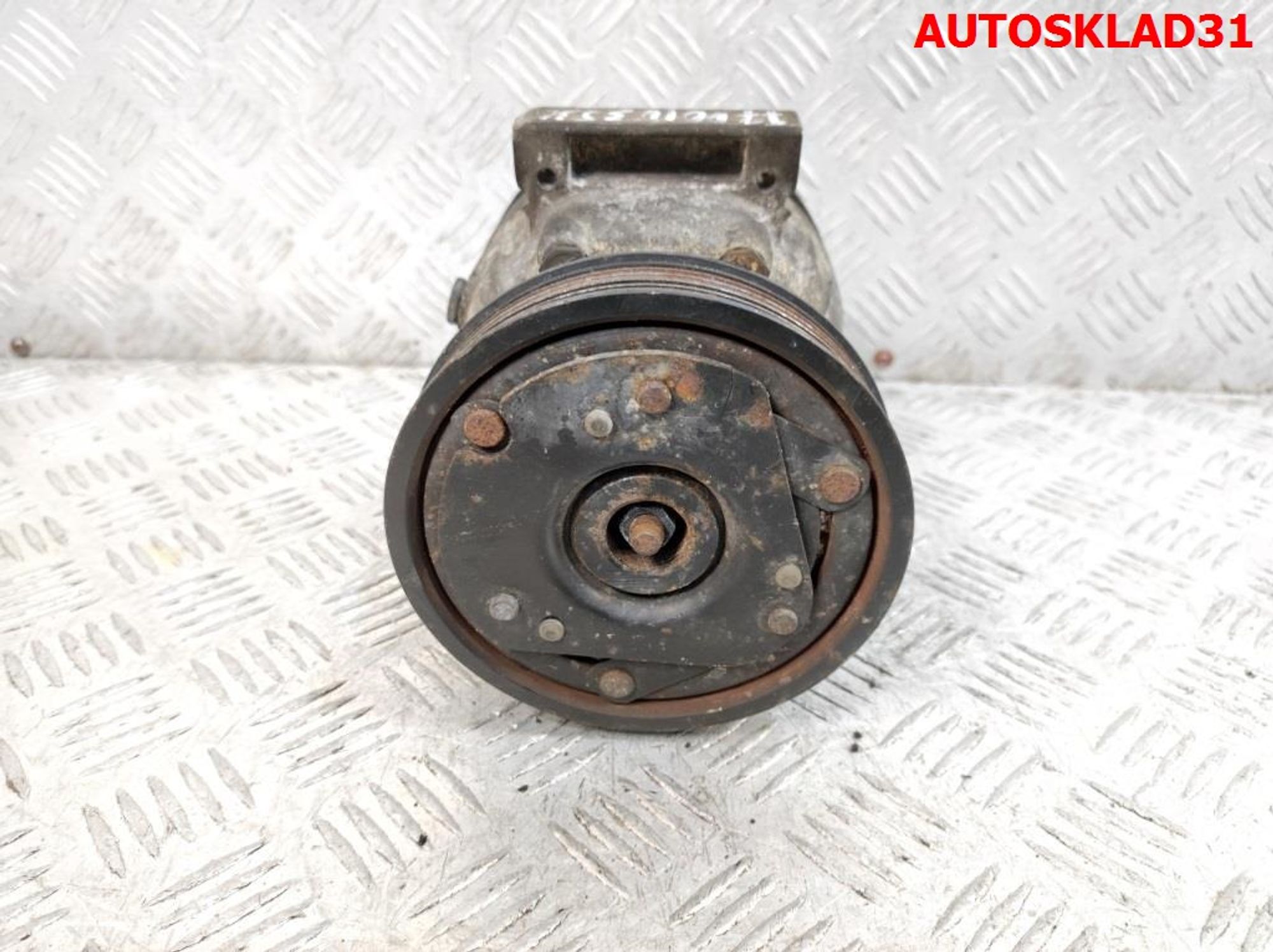 Компрессор кондиционера Renault Megane 1 1,6 K4M 7701499859, 2500 рублей, Дубовое